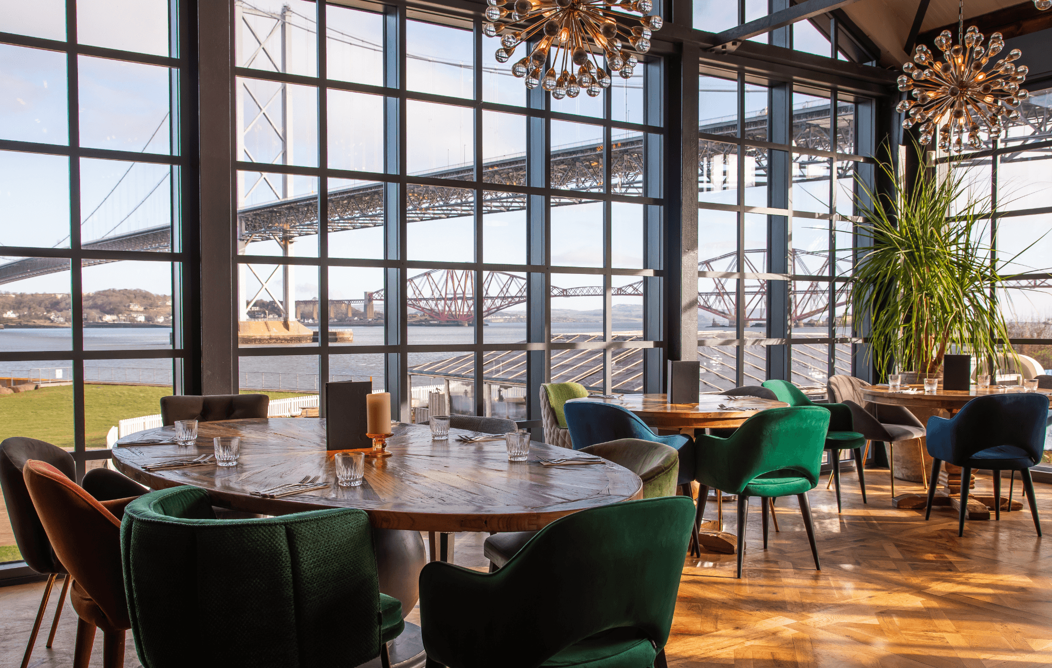 Scotts Bar & Restaurant