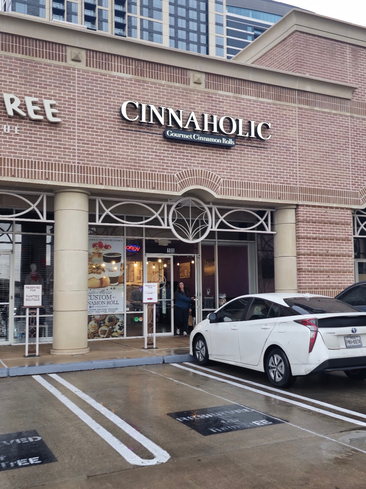 Cinnaholic