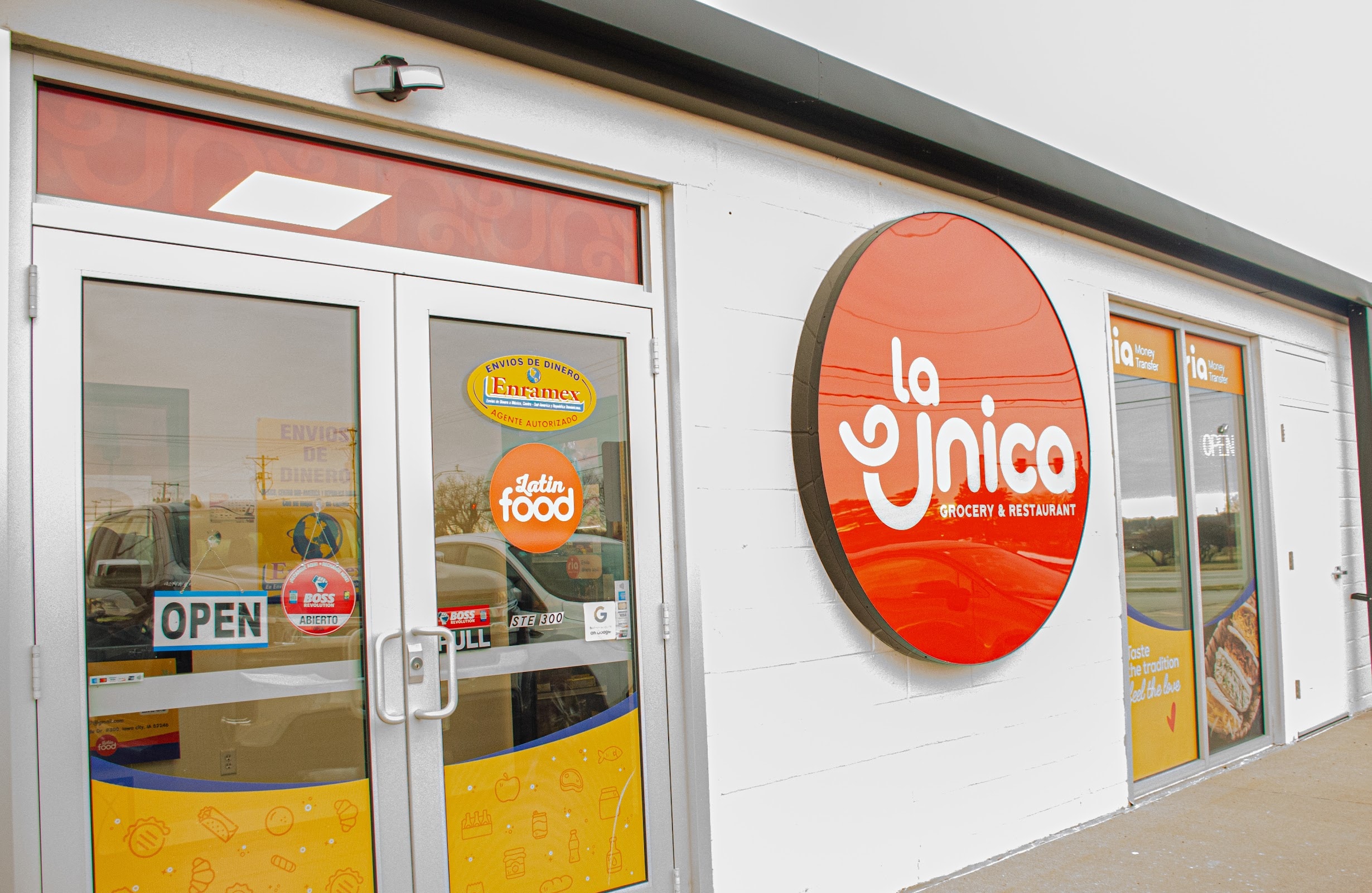 La Unica Grocery and Restaurant