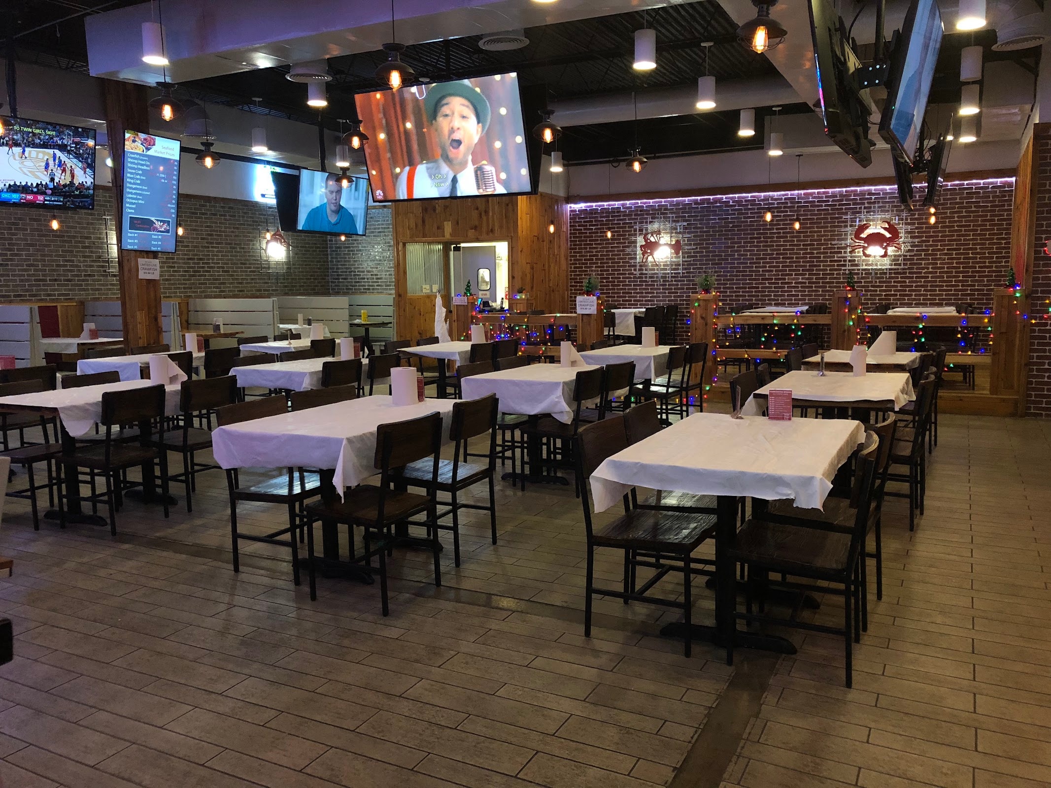SEAHOLIC Houston Seafood & Oyster Bar
