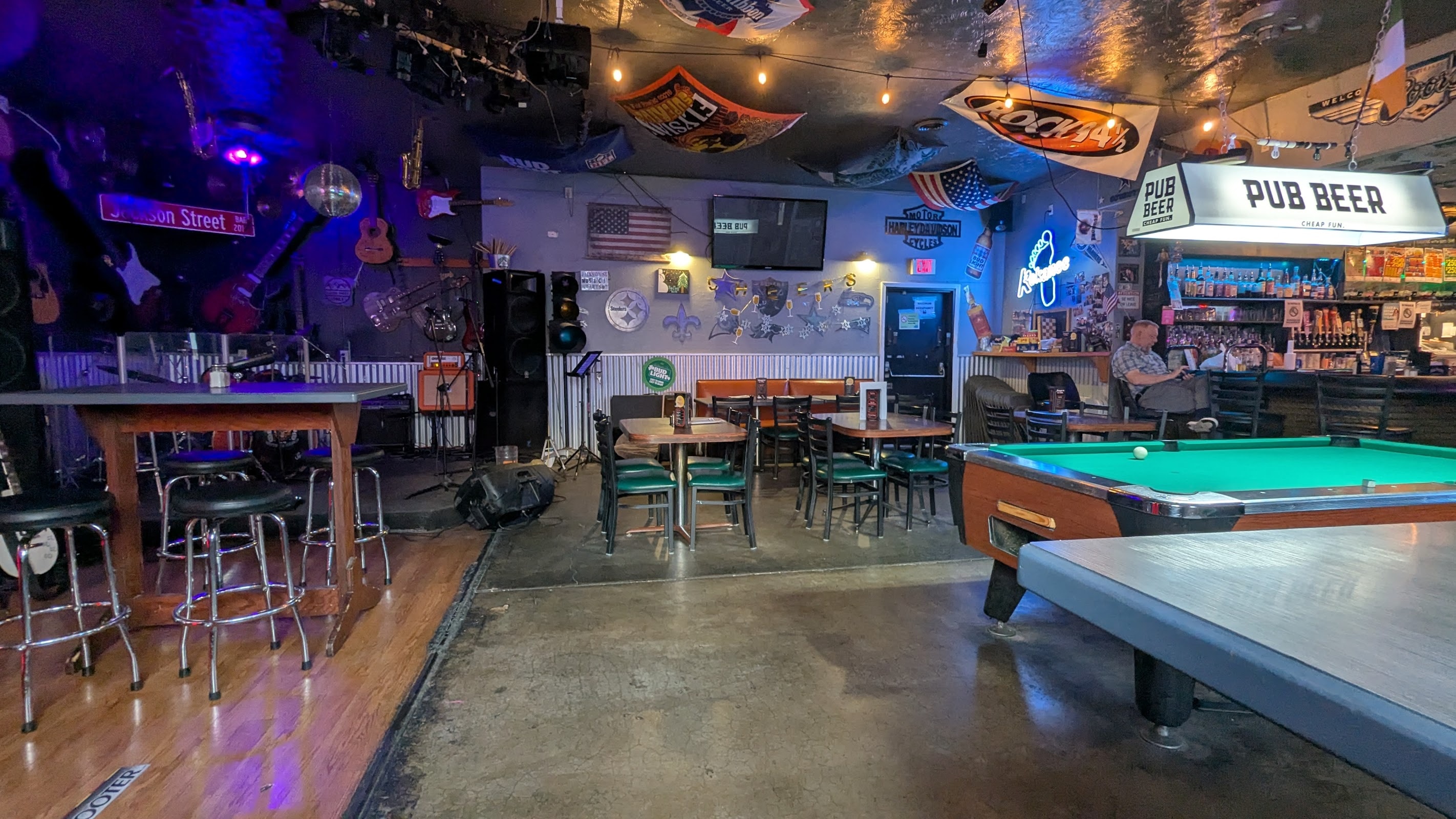 Jackson St. Bar & Grill