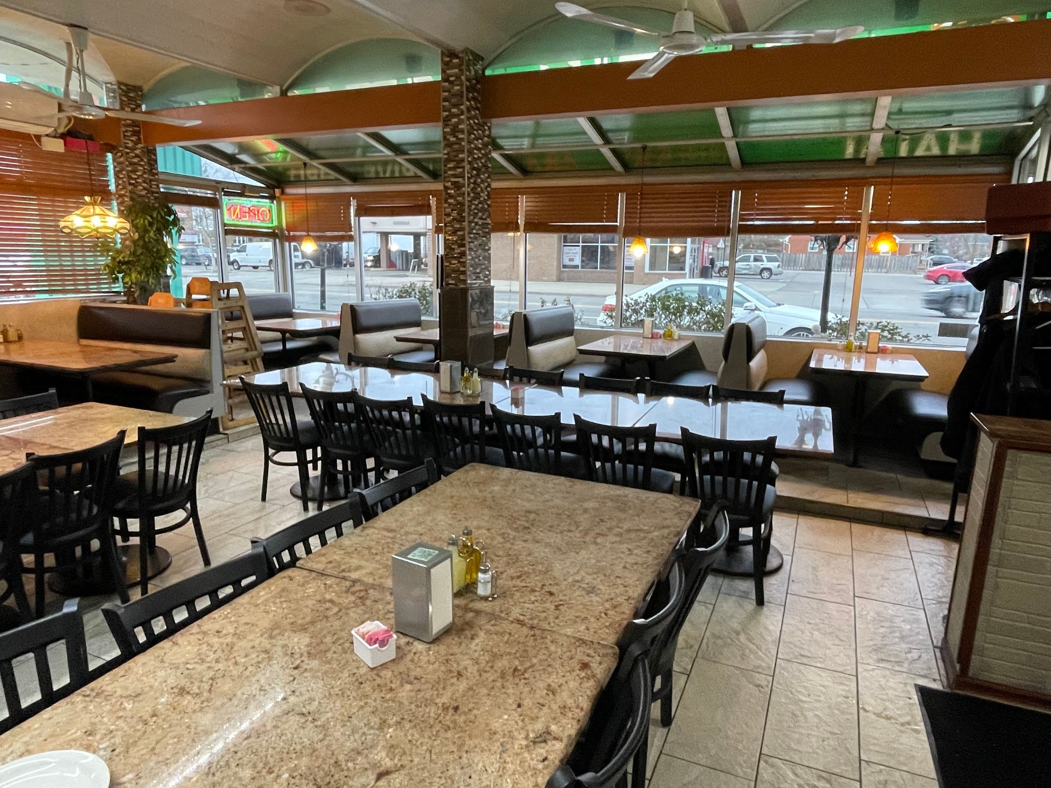 Cedarland Restaurant