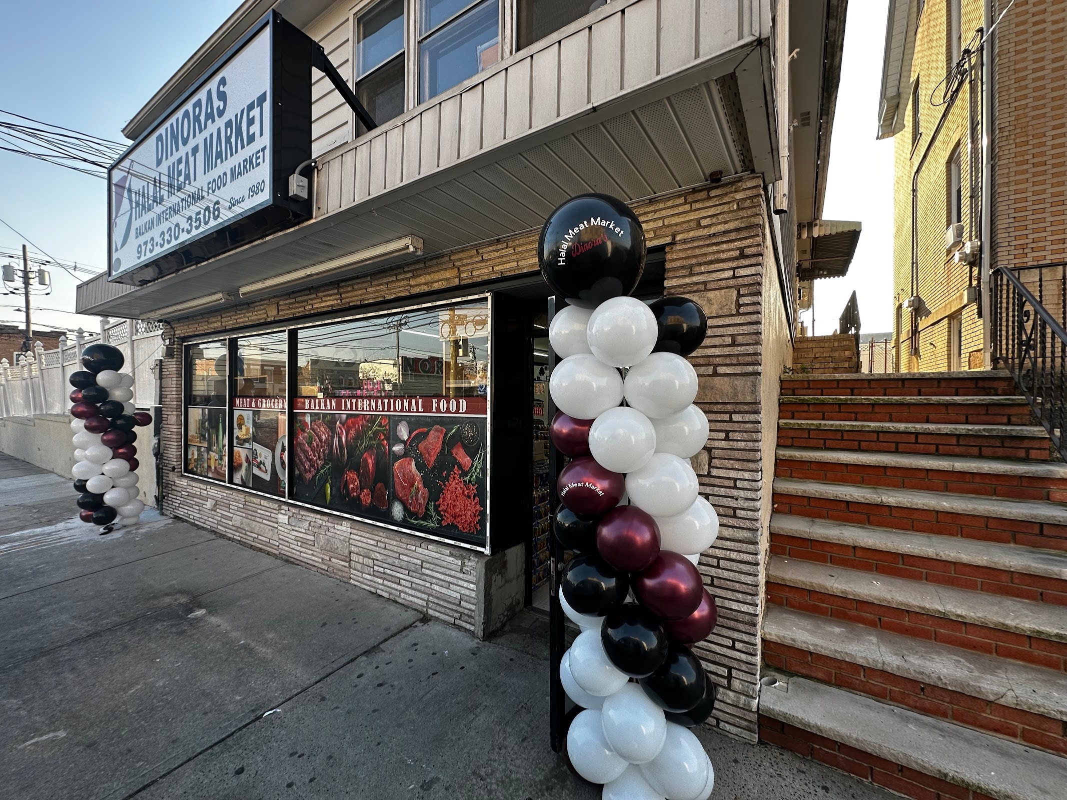 Dinoras Halal Meat Market