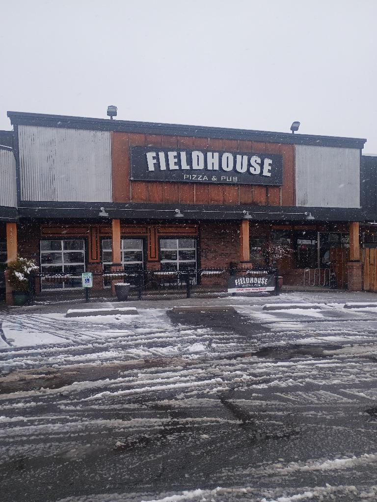 Fieldhouse Pizza & Pub - North Spokane