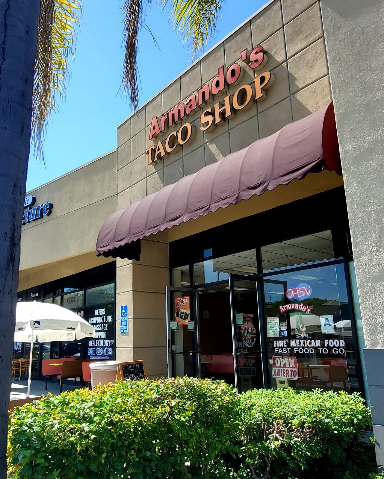 Armando's Taco Shop