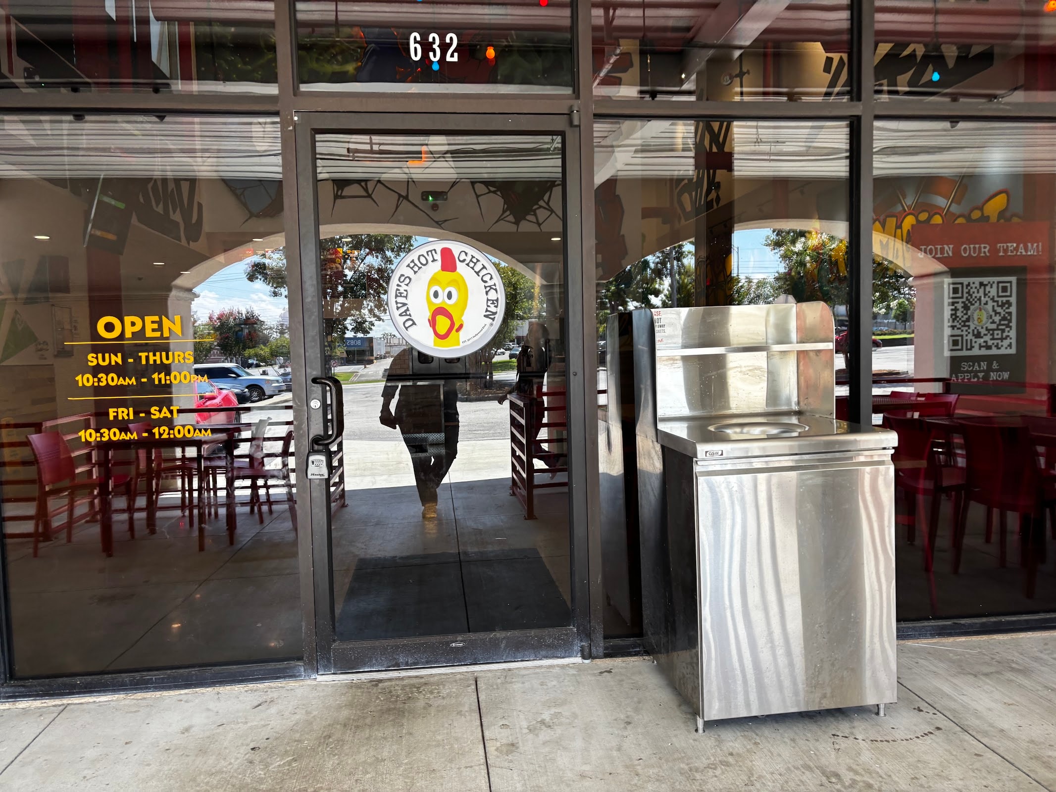 Dave's Hot Chicken
