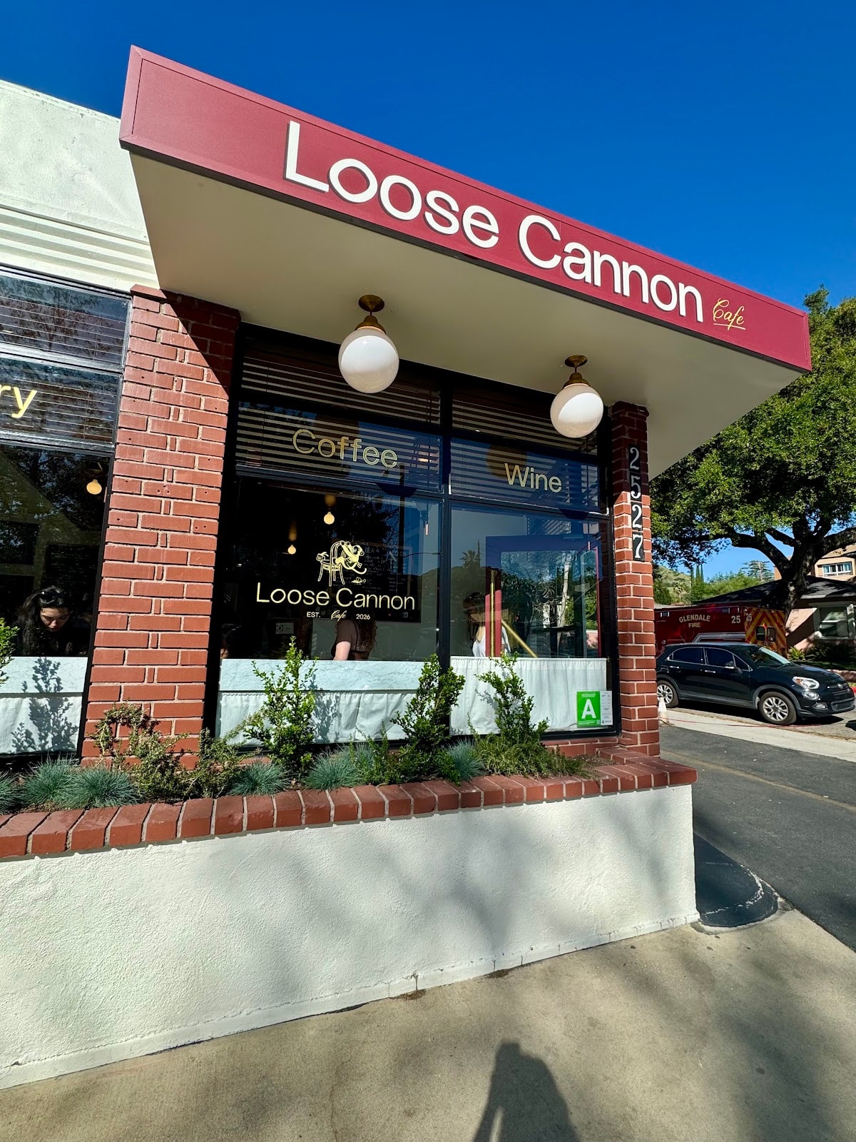 Loose Cannon Cafe