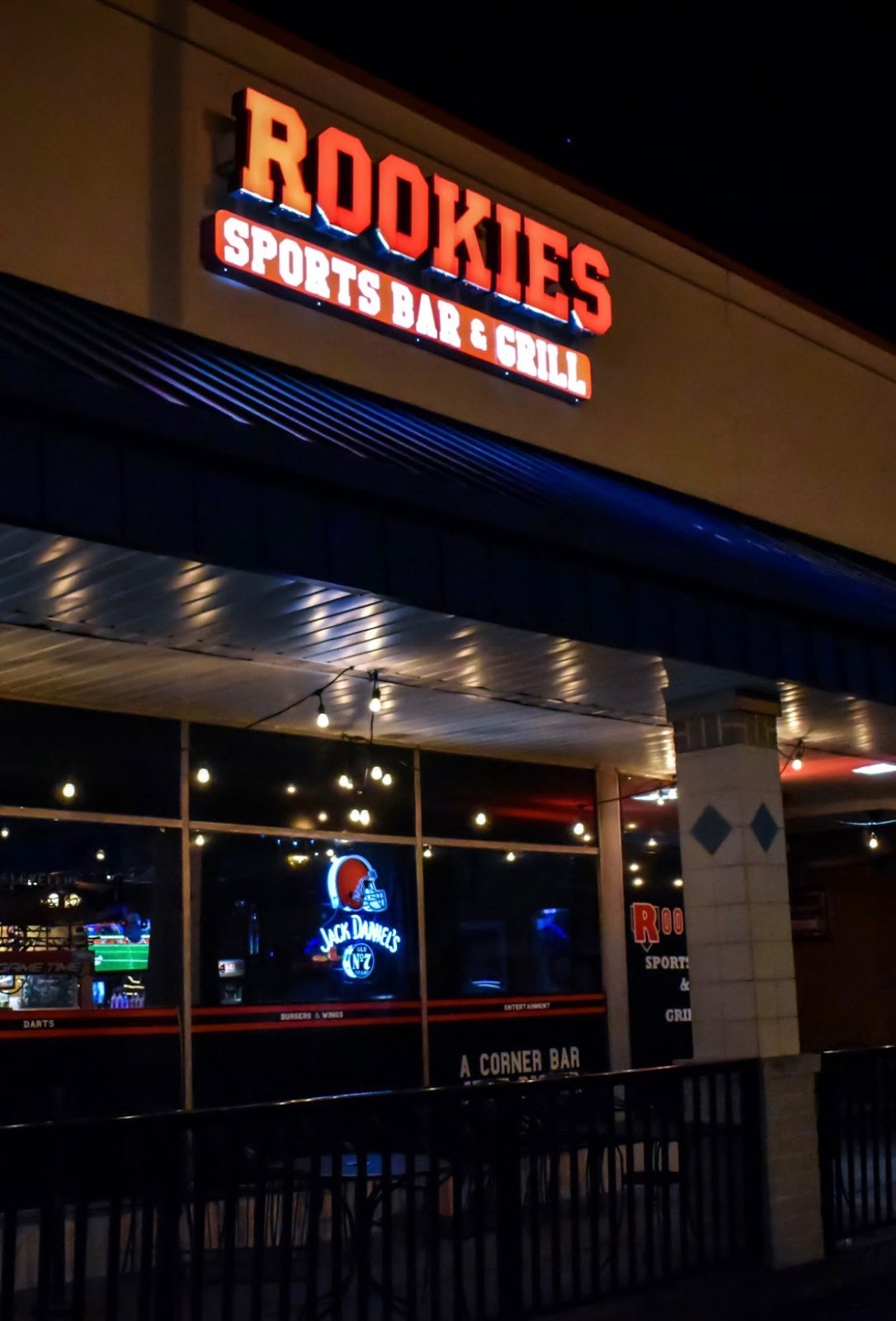 Rookies Sports Bar & Grill