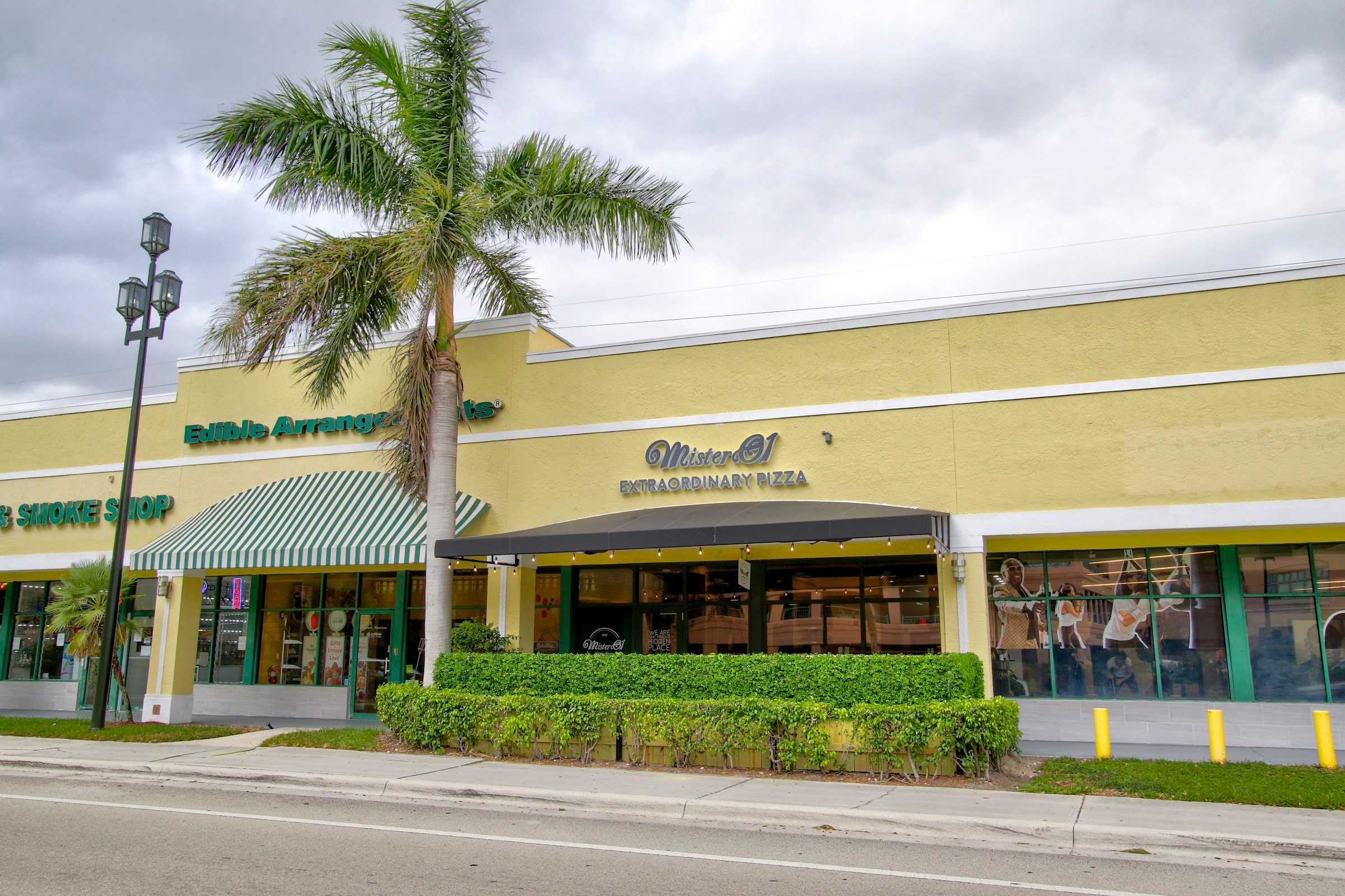 Mister O1 Extraordinary Pizza Mizner