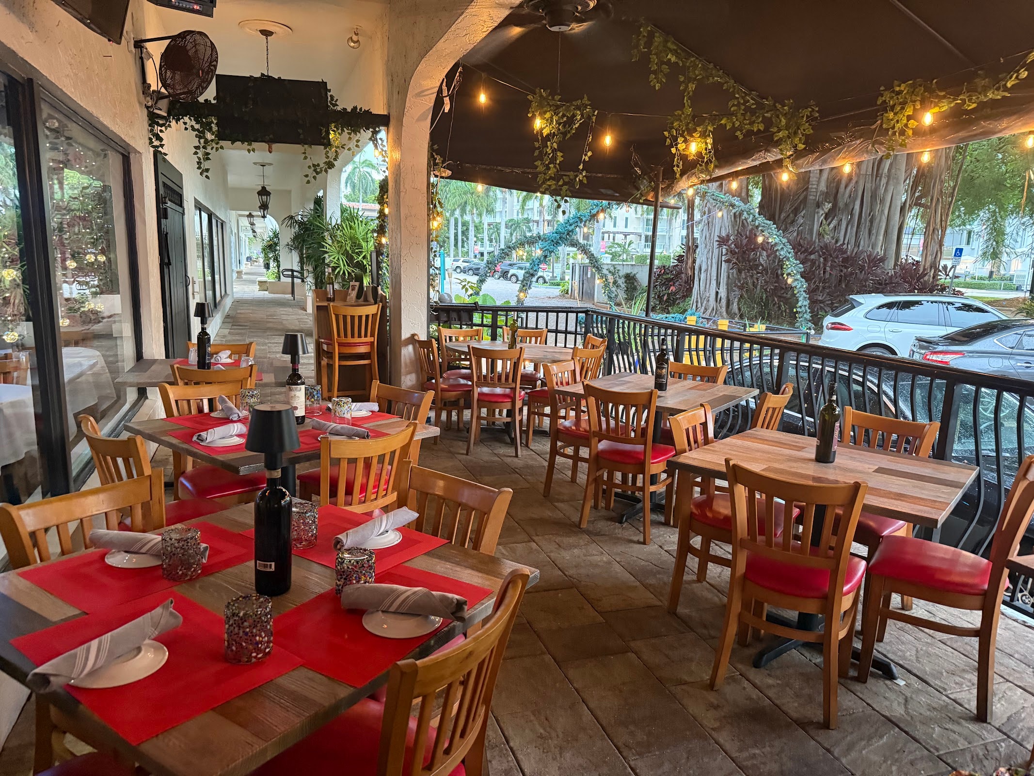 Le Sorelle Restaurant Downtown
