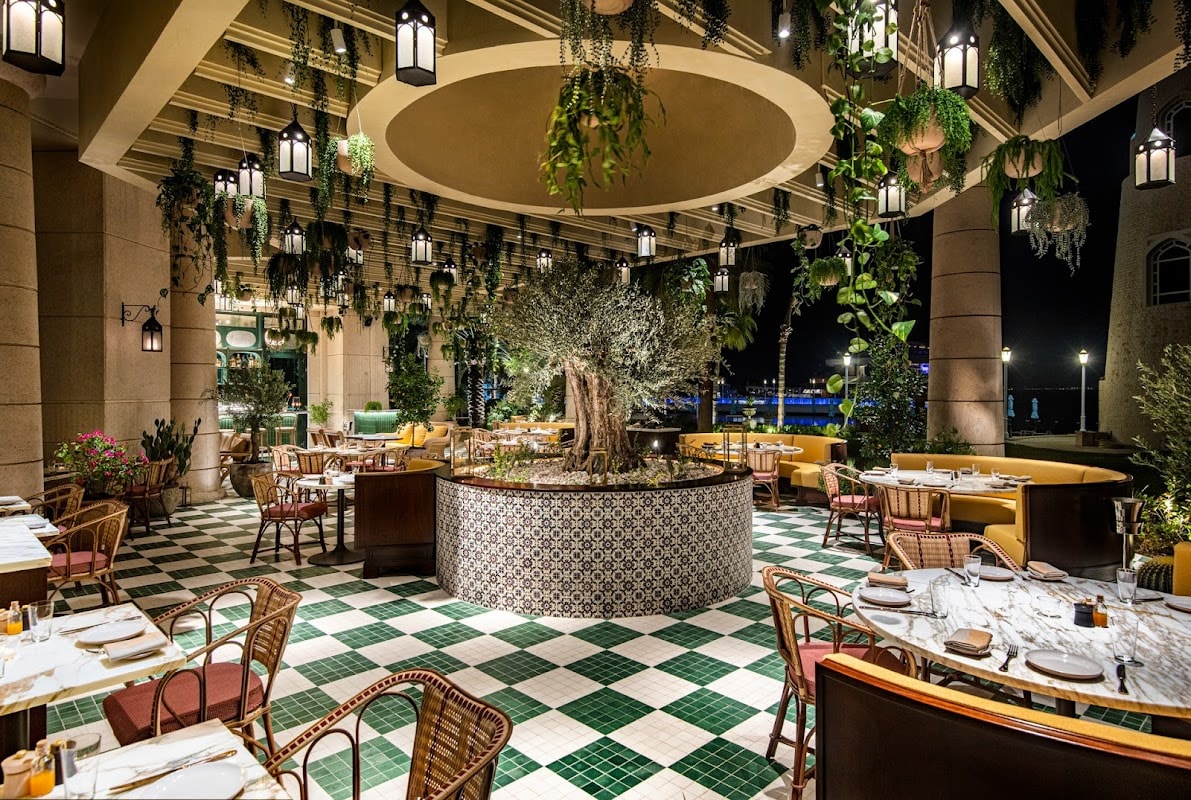 Curiosa by Jean-Georges