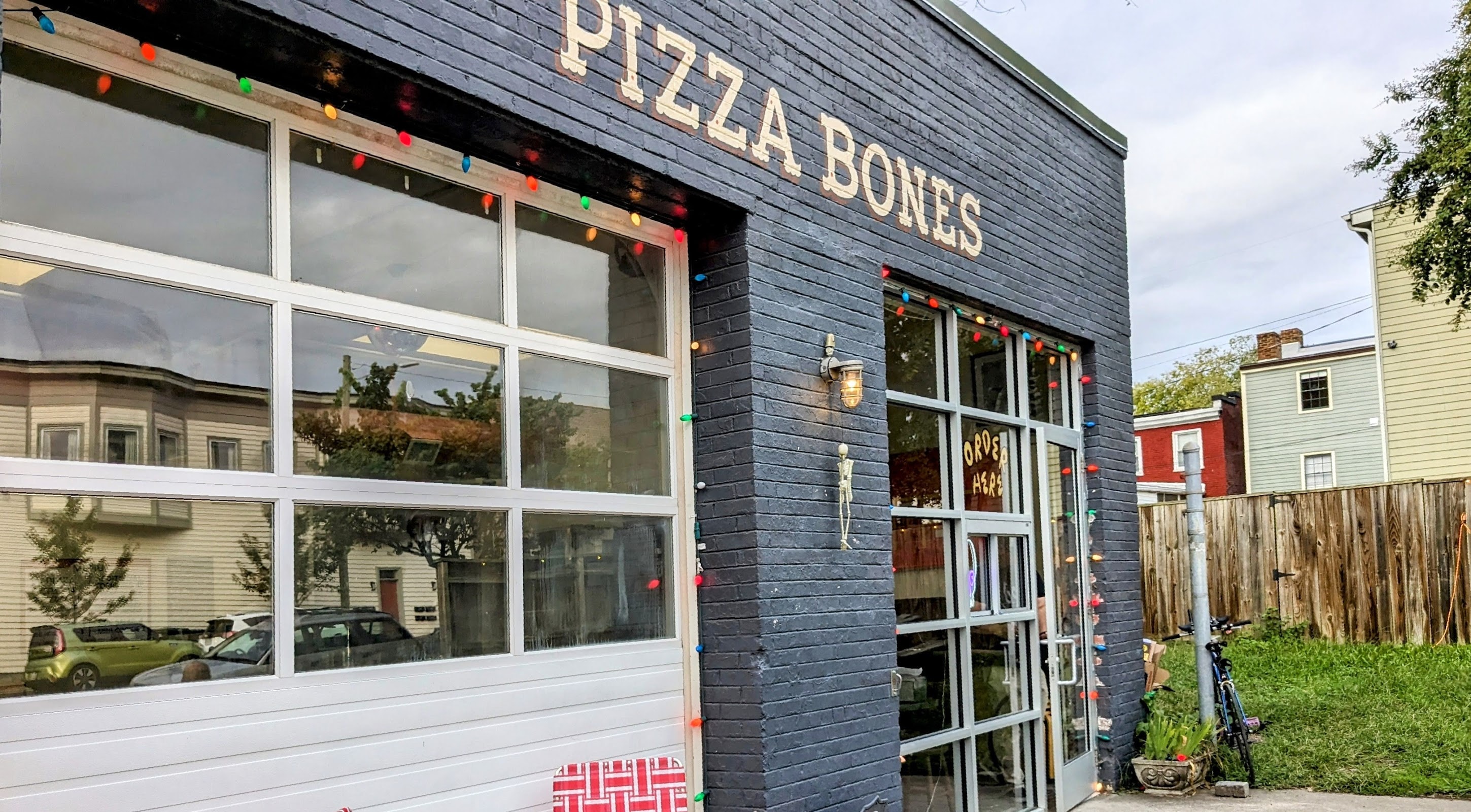 Pizza Bones RVA / FriendBar
