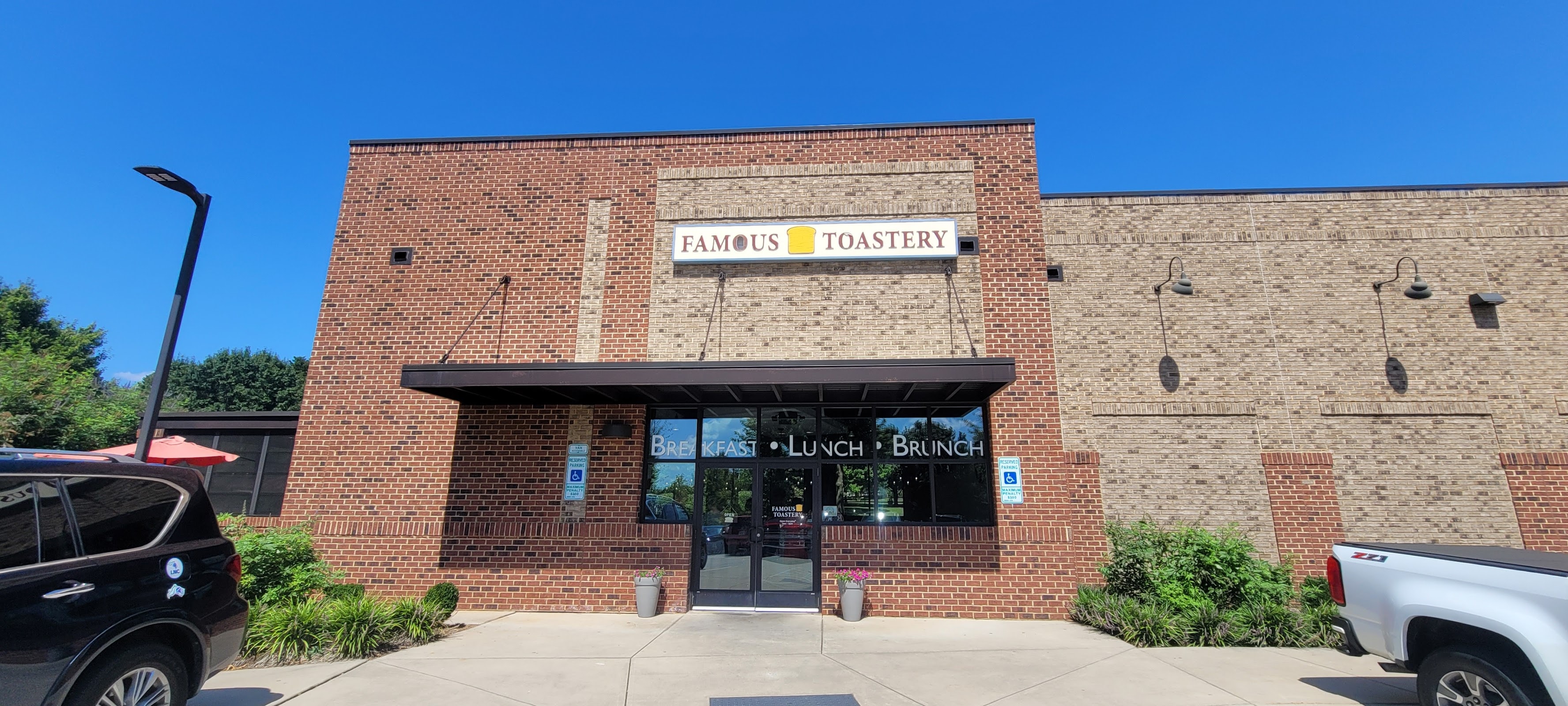 Famous Toastery