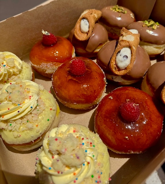 Amoré Doughnuts