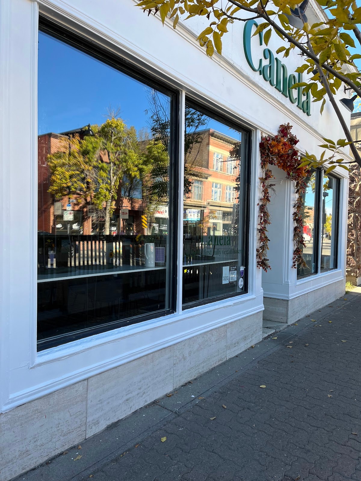 Canela Vegan Bakery & Cafe