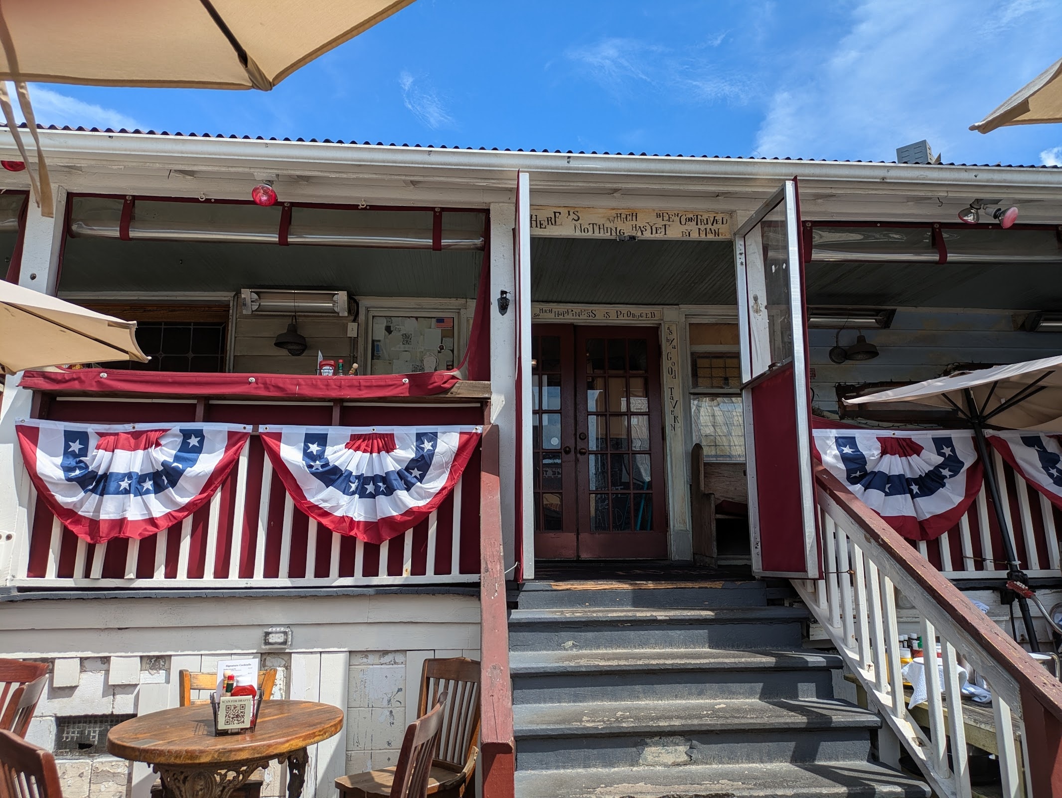 Poe's Tavern
