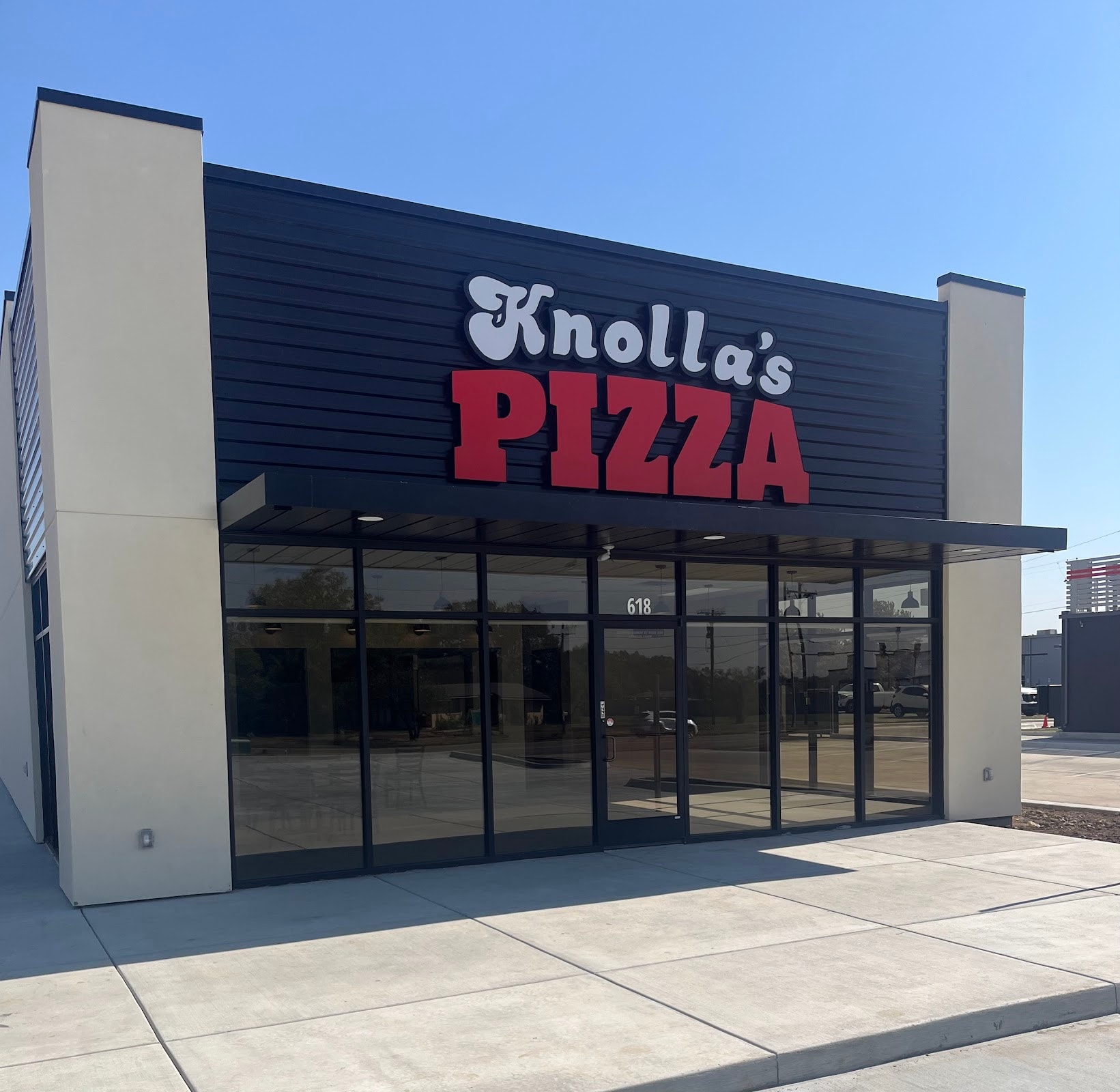 Knolla's Pizza Cafe