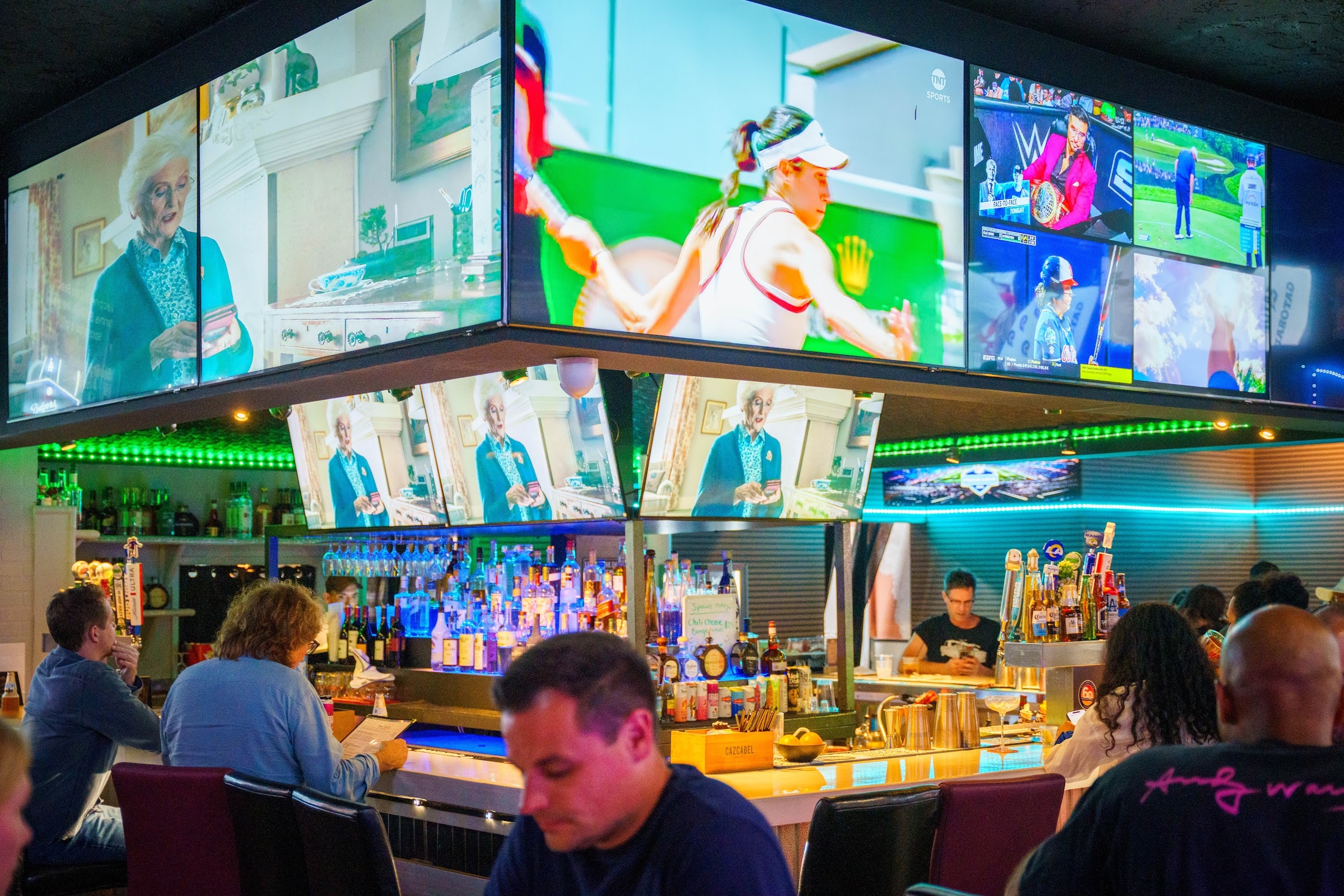 COCO BEACH SPORTS BAR & GRILL