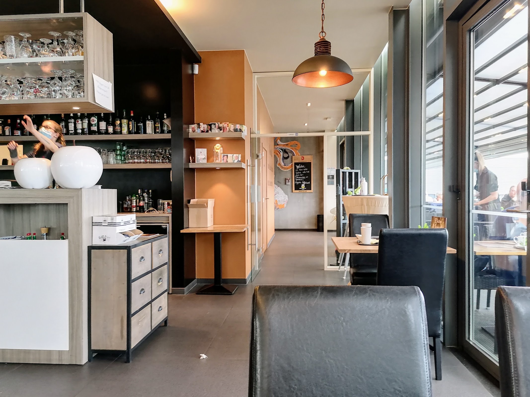 Bistro Nouvelle