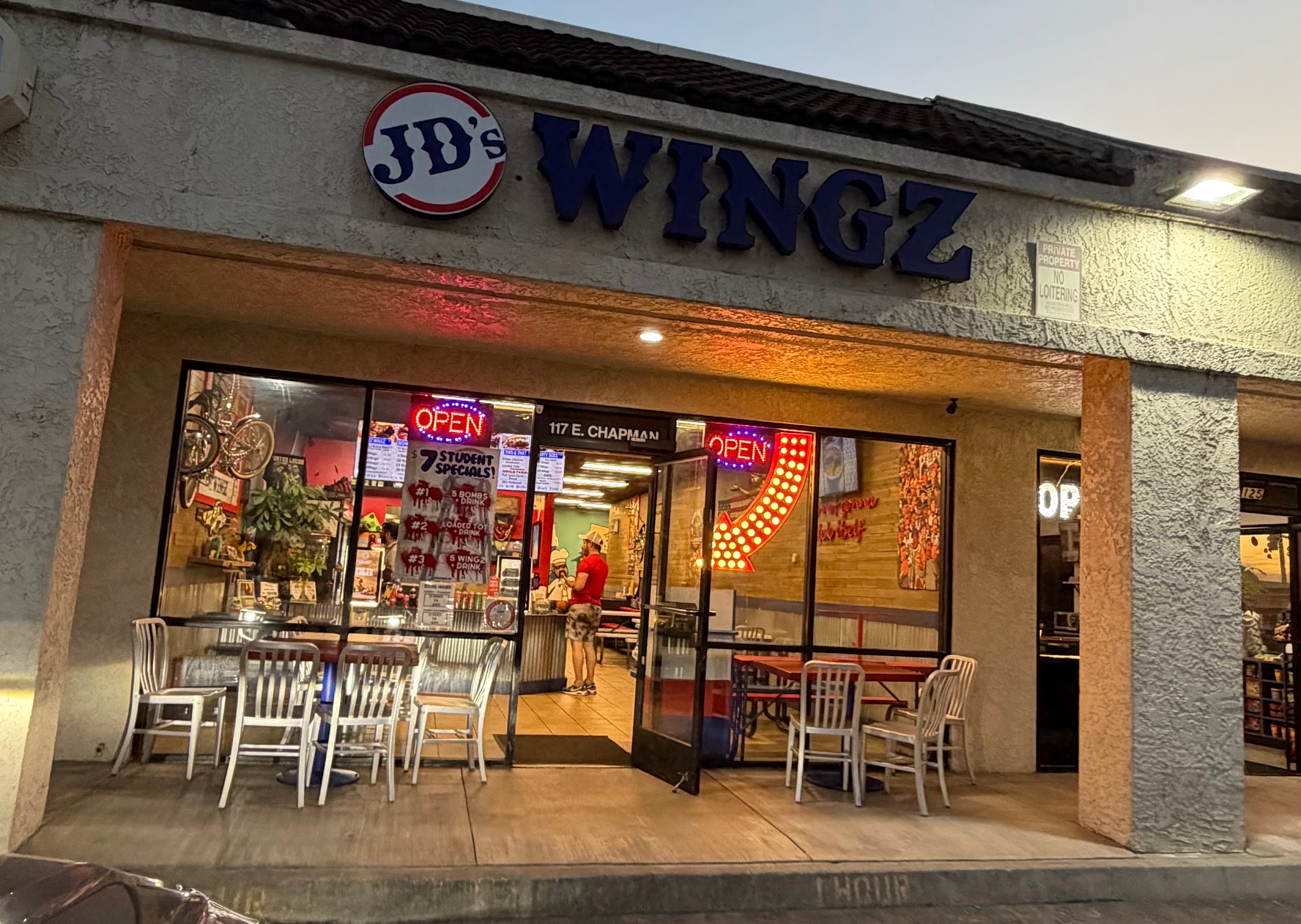JD's WINGZ & THINGZ