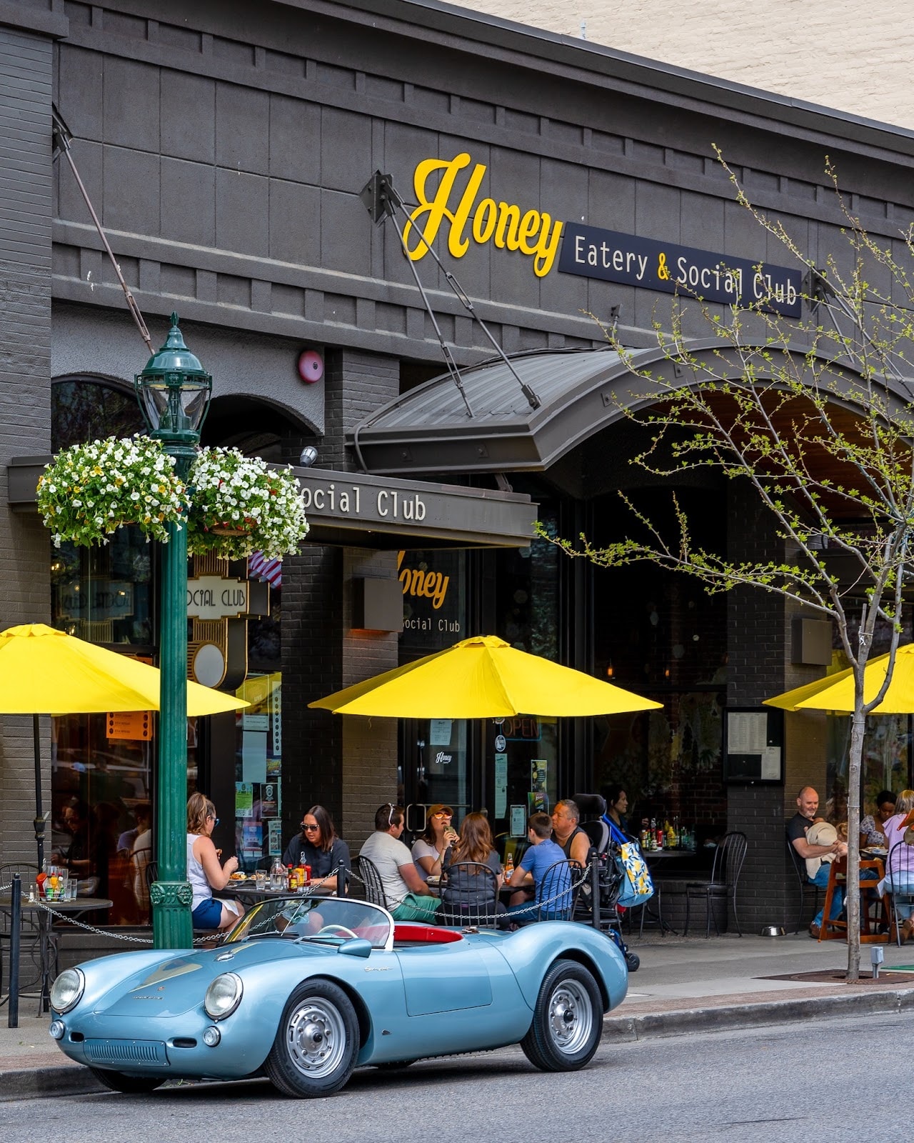 Honey Eatery and Social Club