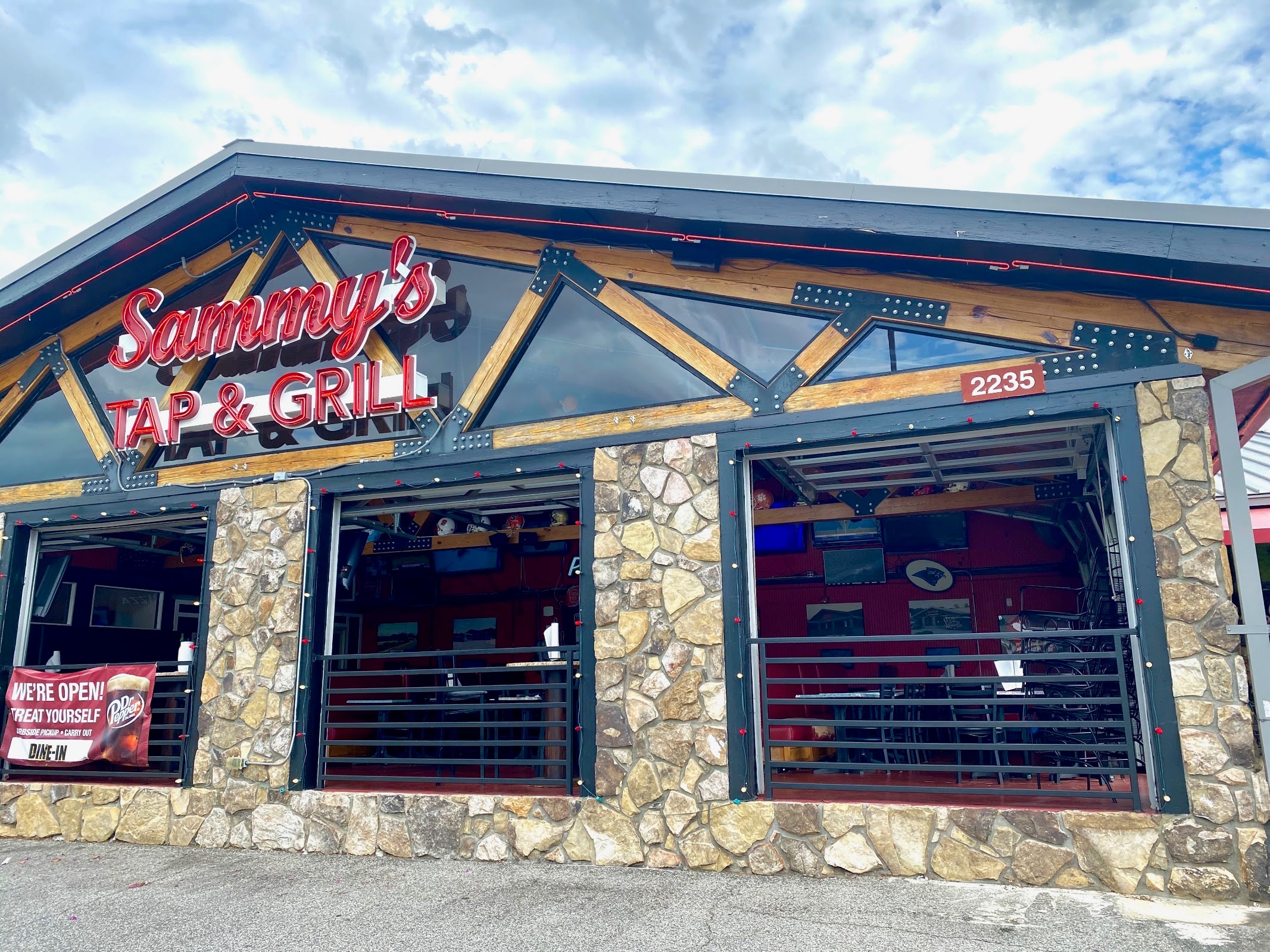 Sammy's Tap & Grill