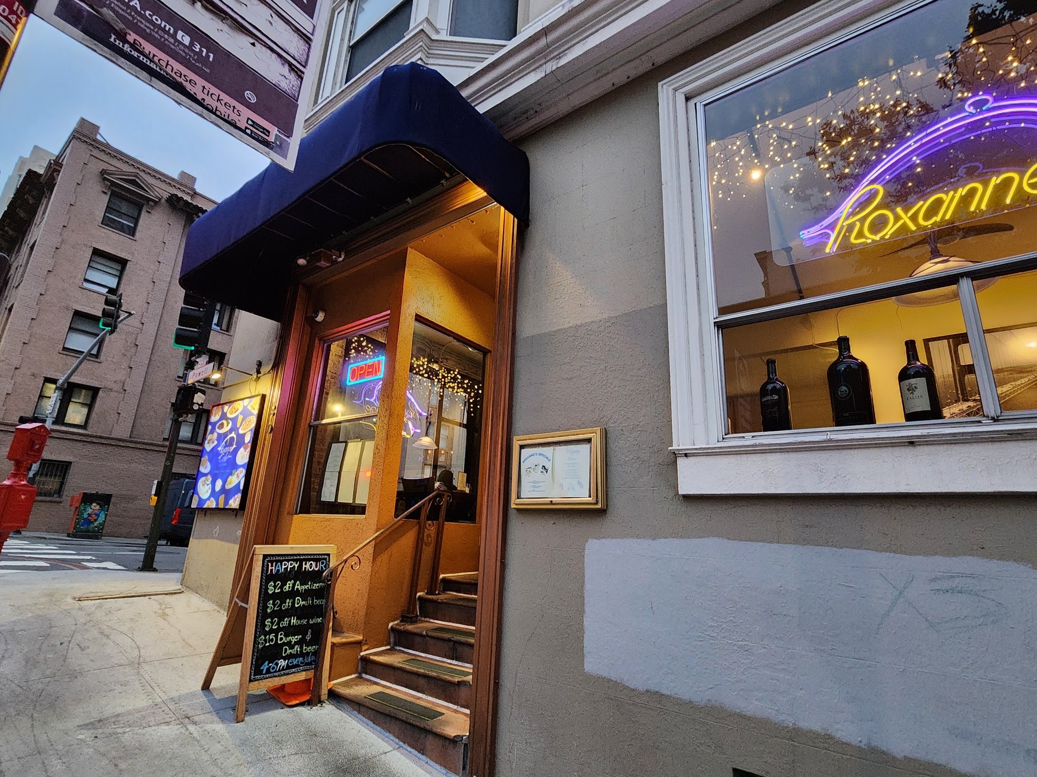 Roxanne Cafe