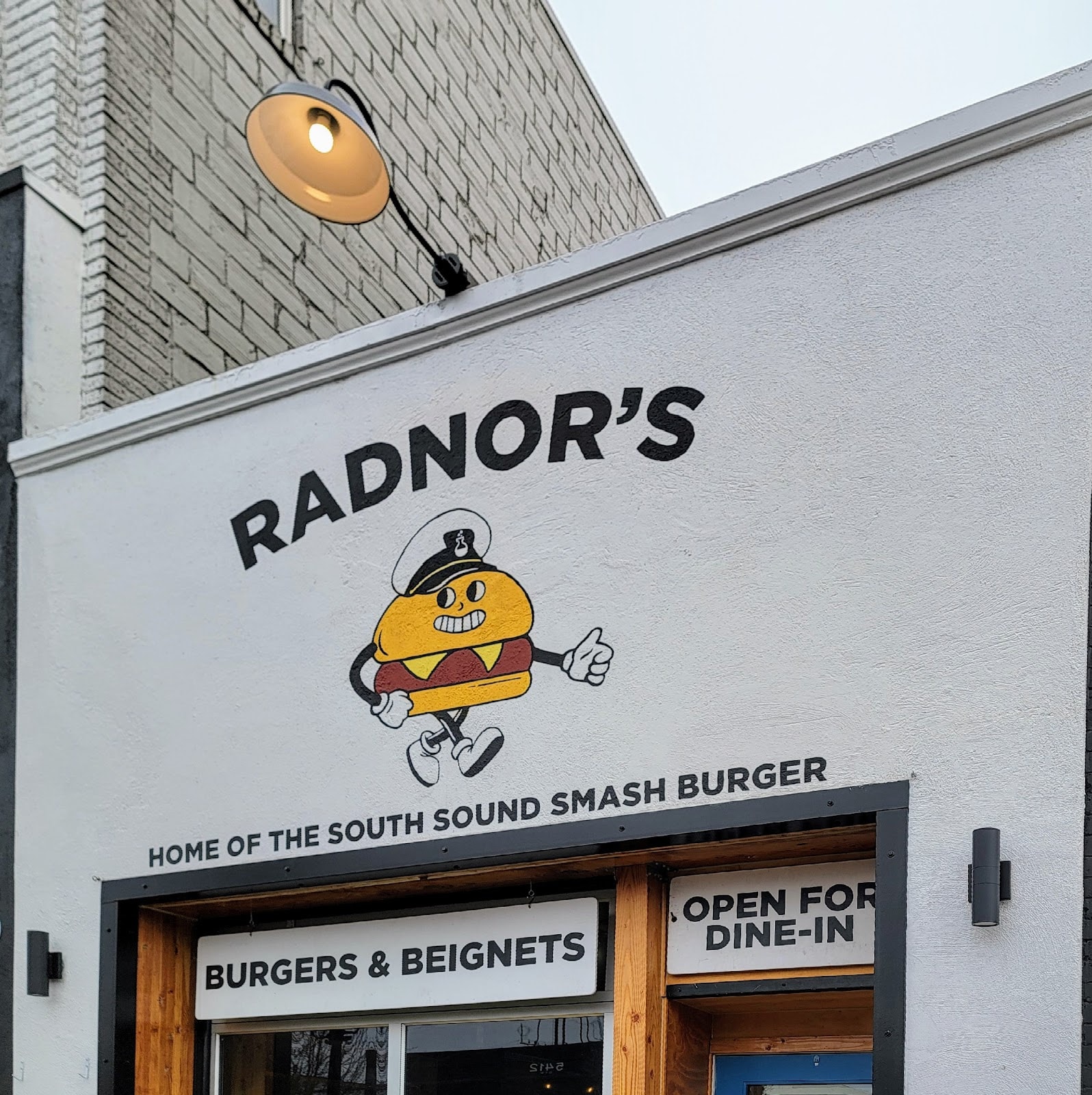 Radnor’s Burgers & Beignets