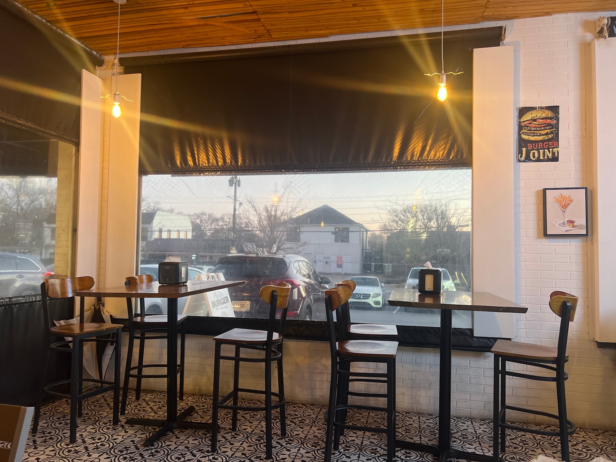 Mister Burger Buckhead