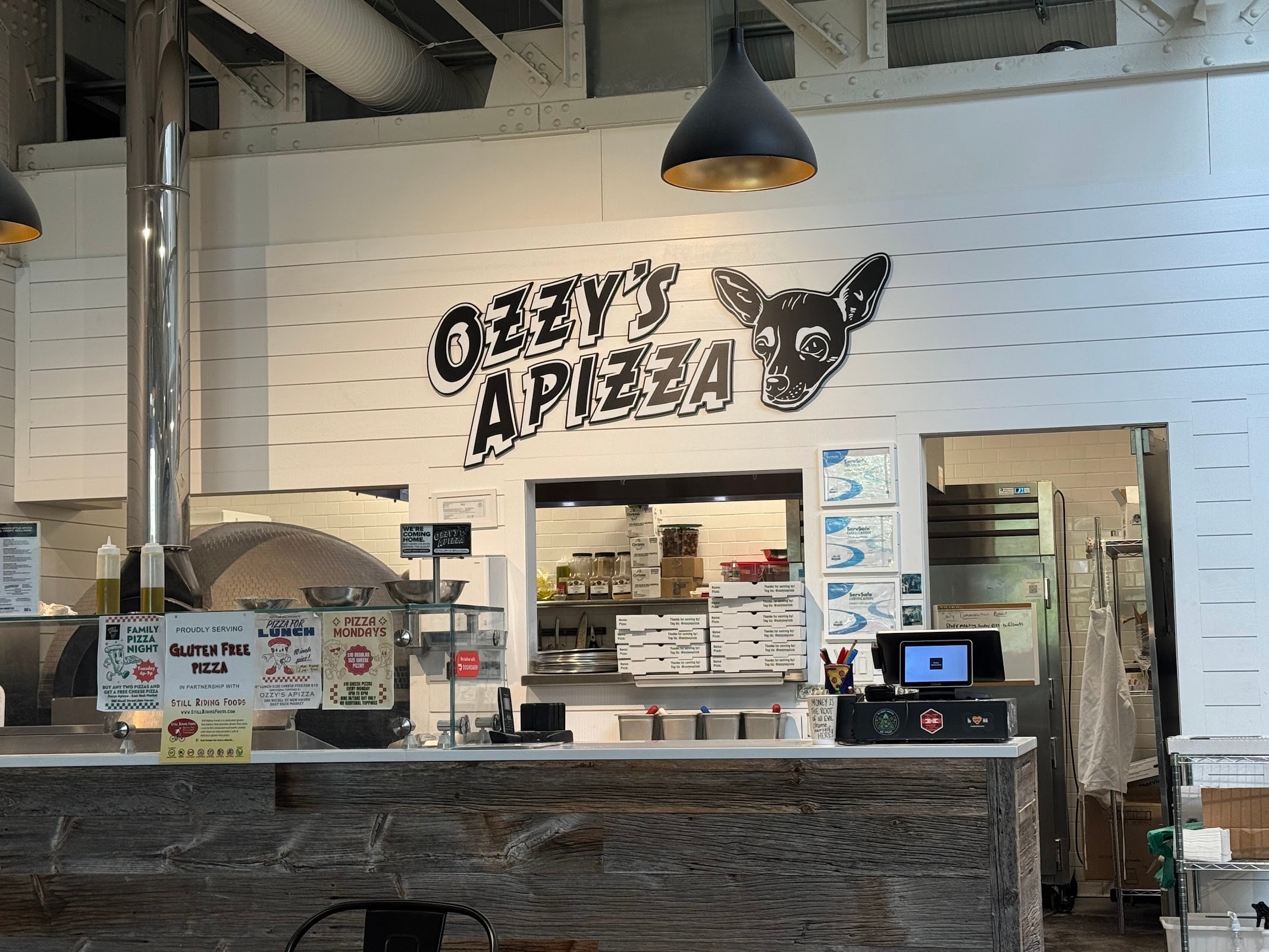 Ozzy's Apizza