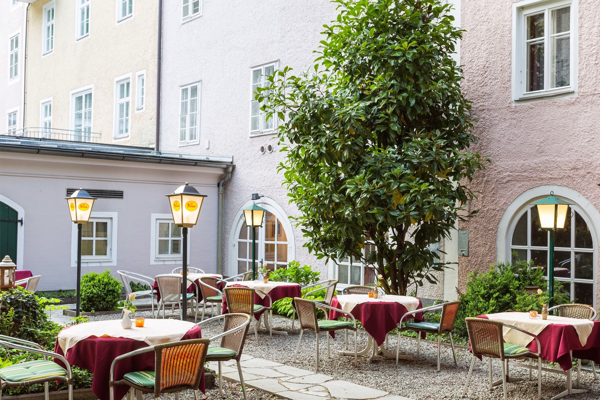 Indian Palace Restaurant