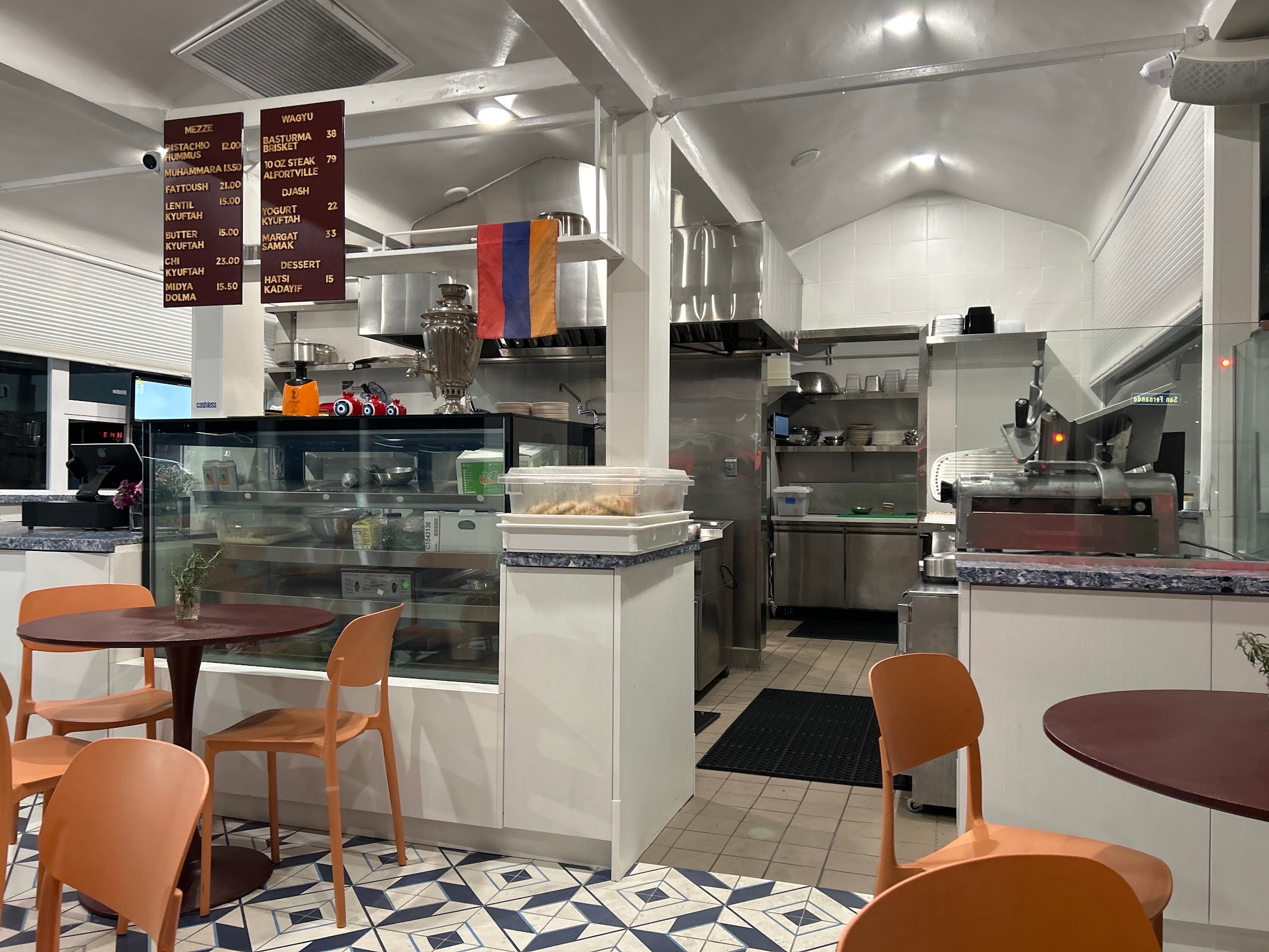 Yerord Mas Bakery and Deli