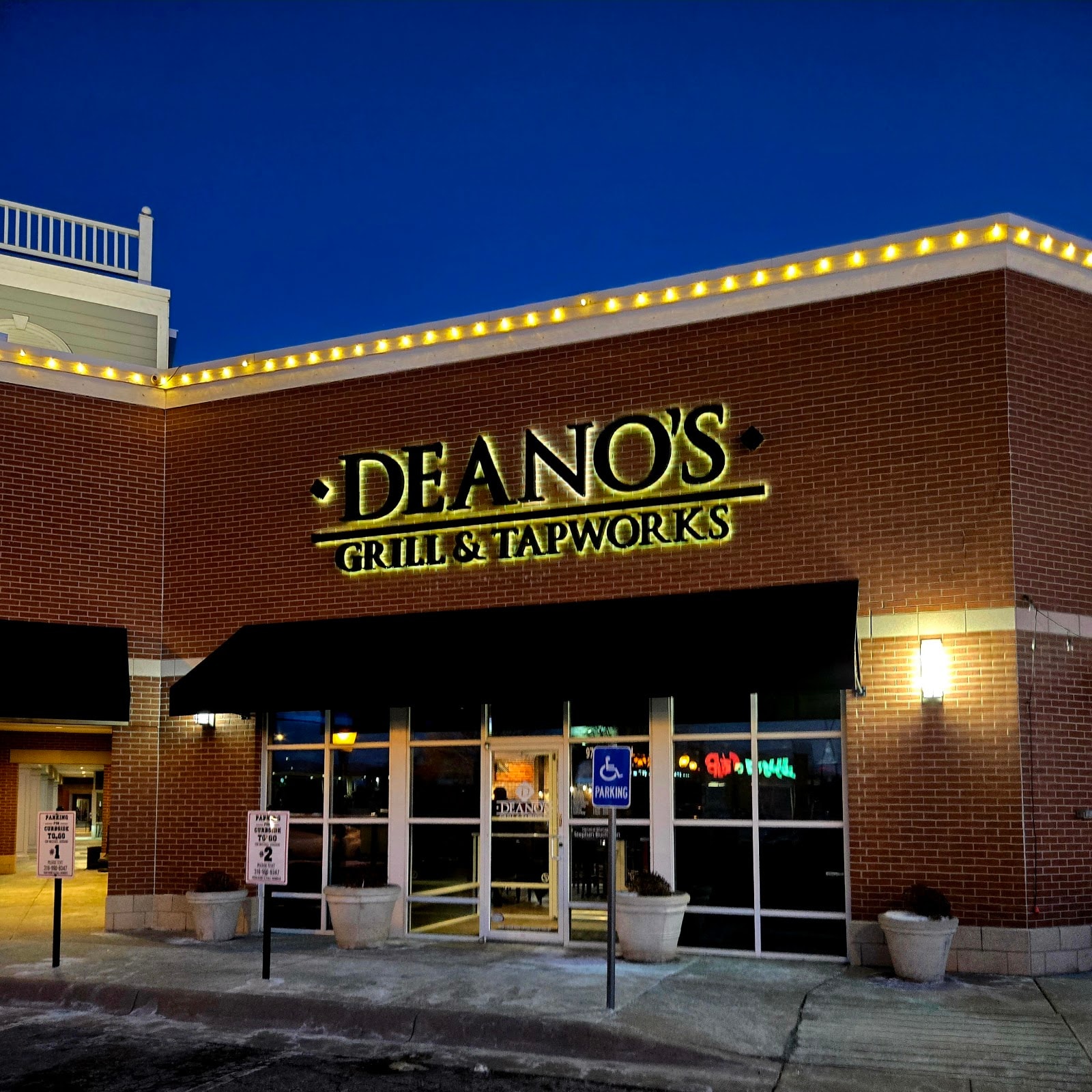 Deano's Grill and Tapworks EAST