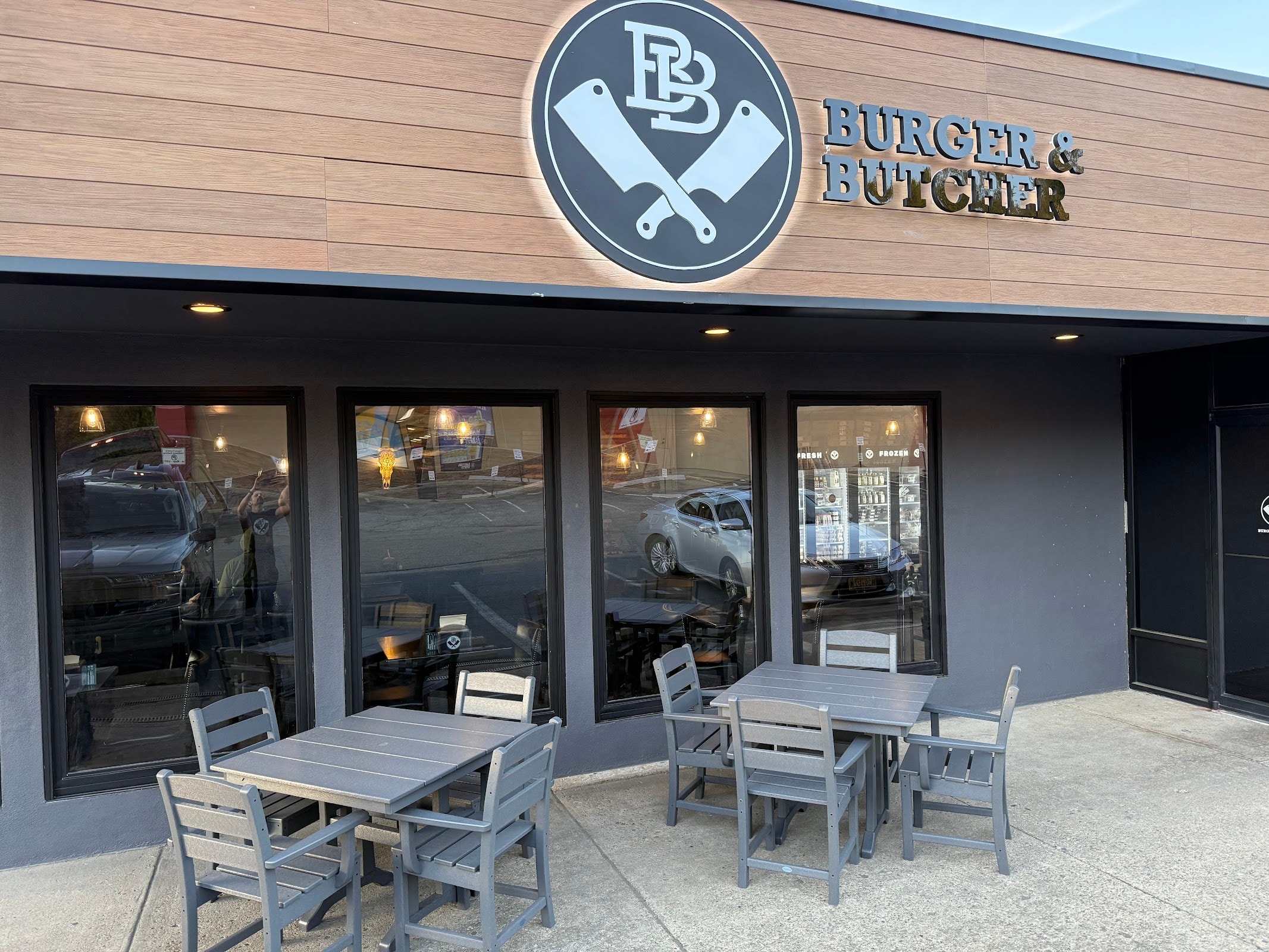 Burger & Butcher