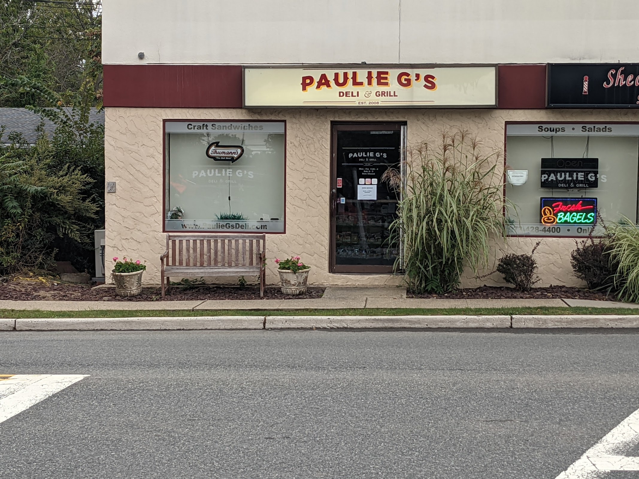 Paulie G's