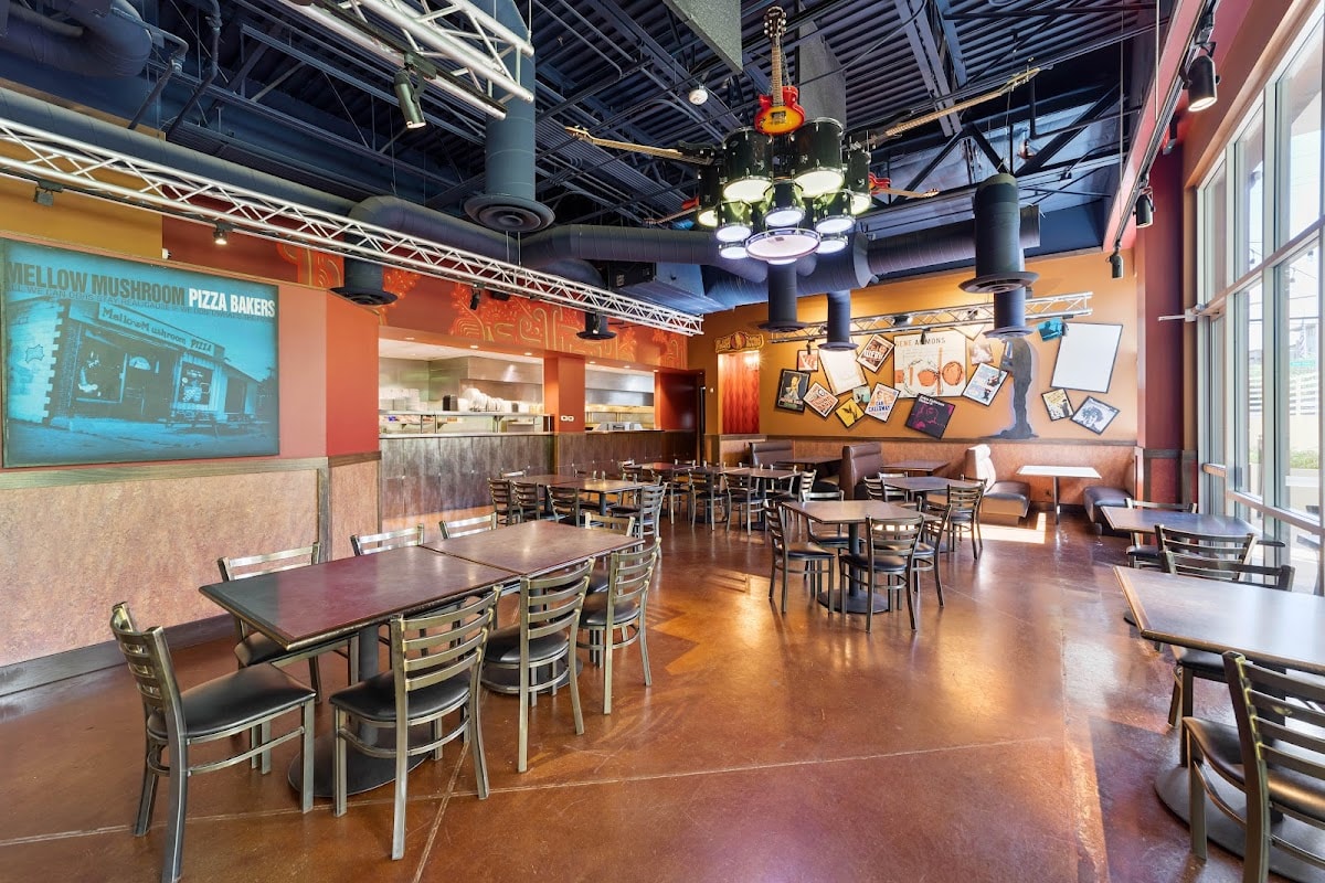 Mellow Mushroom High Street (formerly City North)