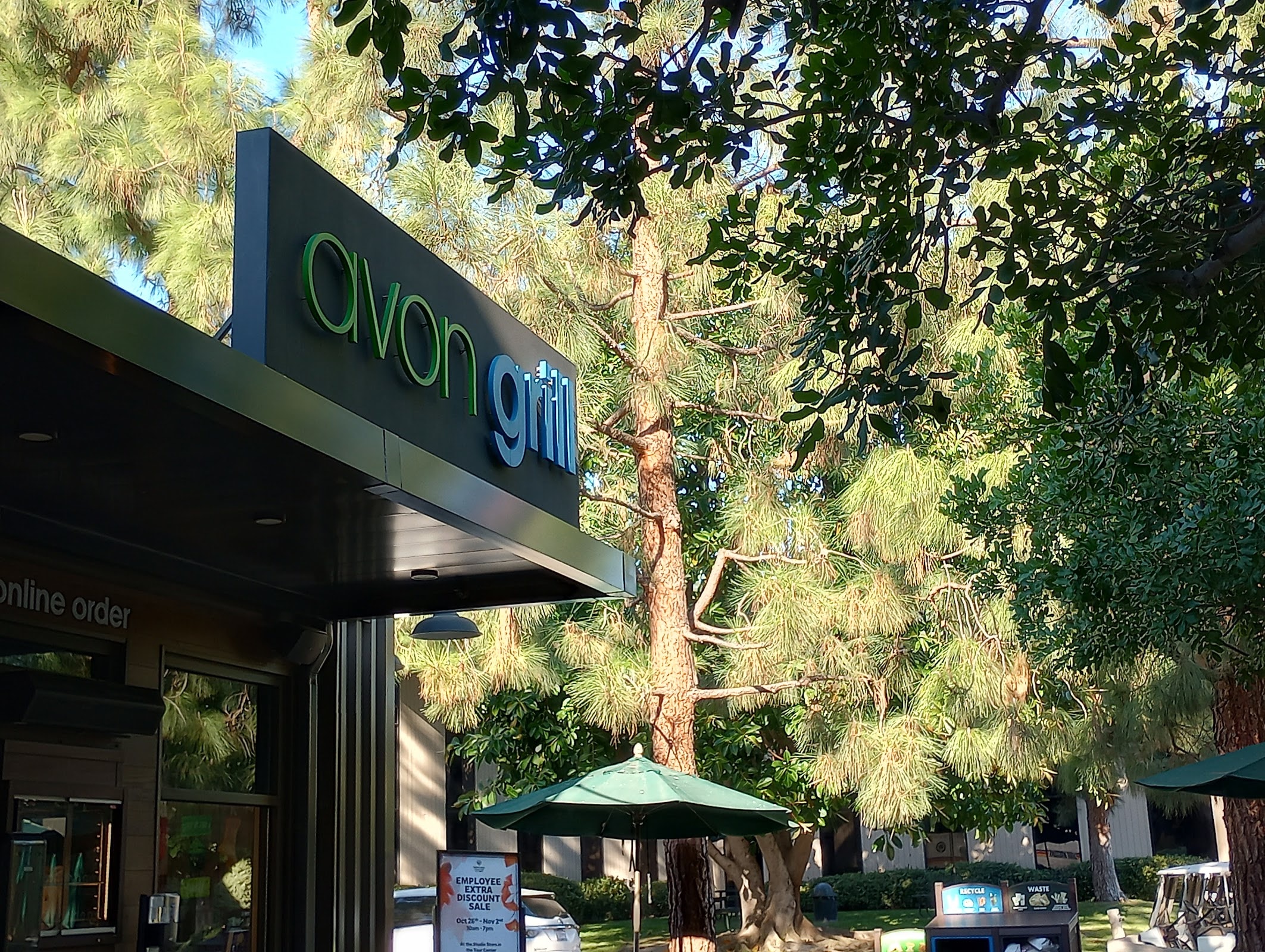 Avon Grill
