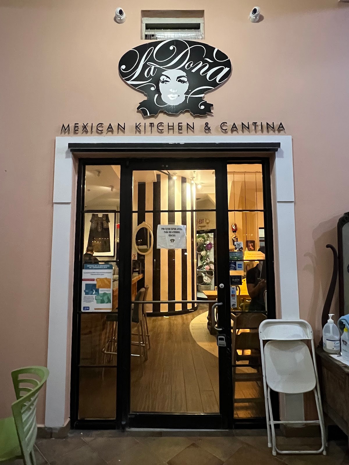 La Doña