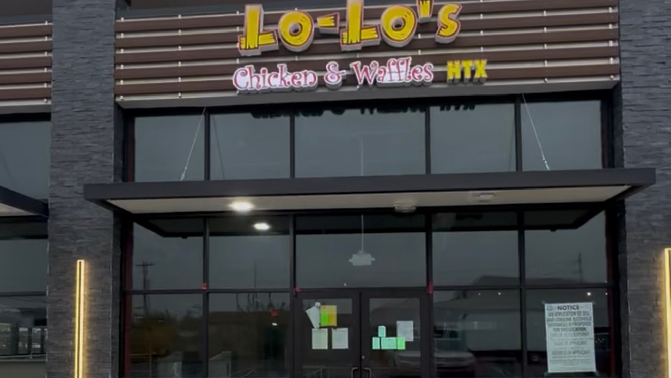 Lo Lo's Chicken & Waffles HTX