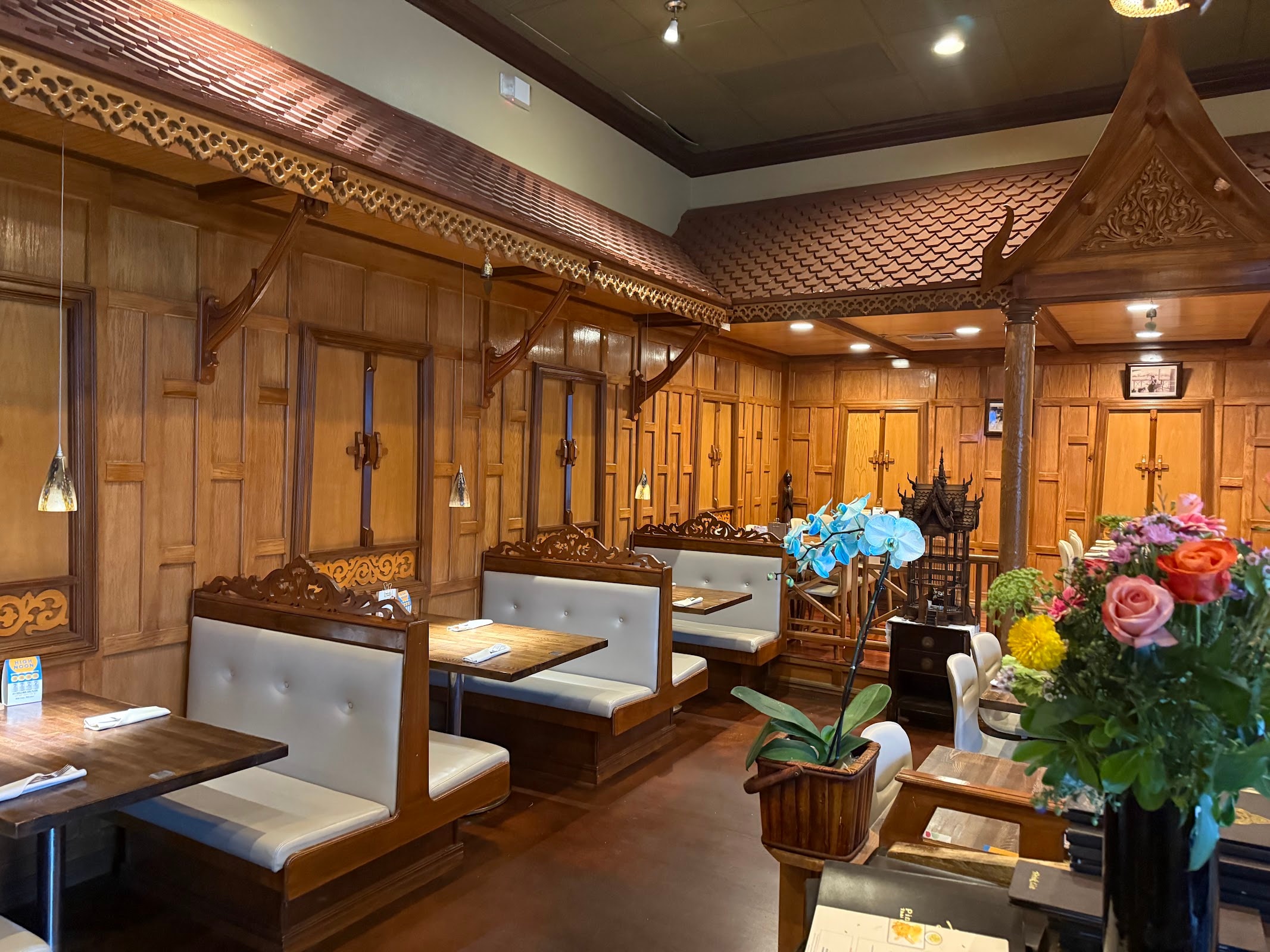 Pin Kaow Thai Restaurant Eastern