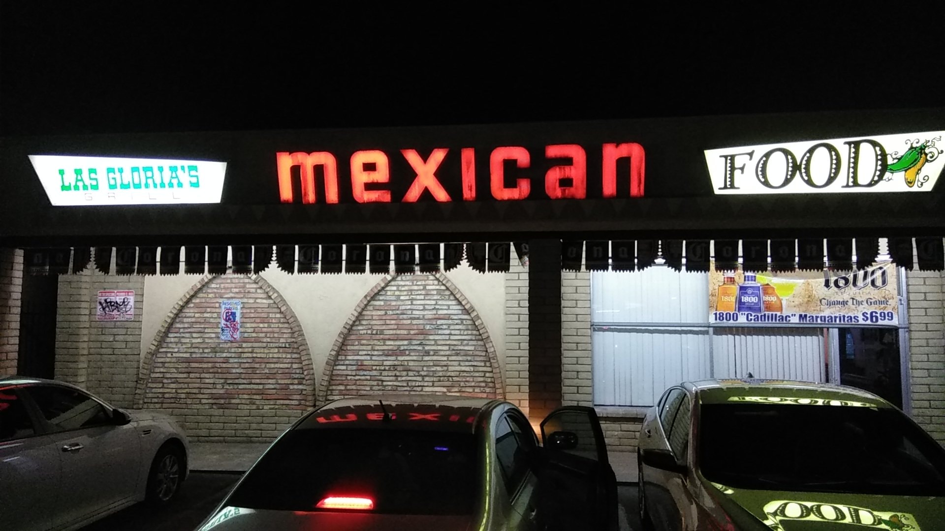 Las Glorias Grill