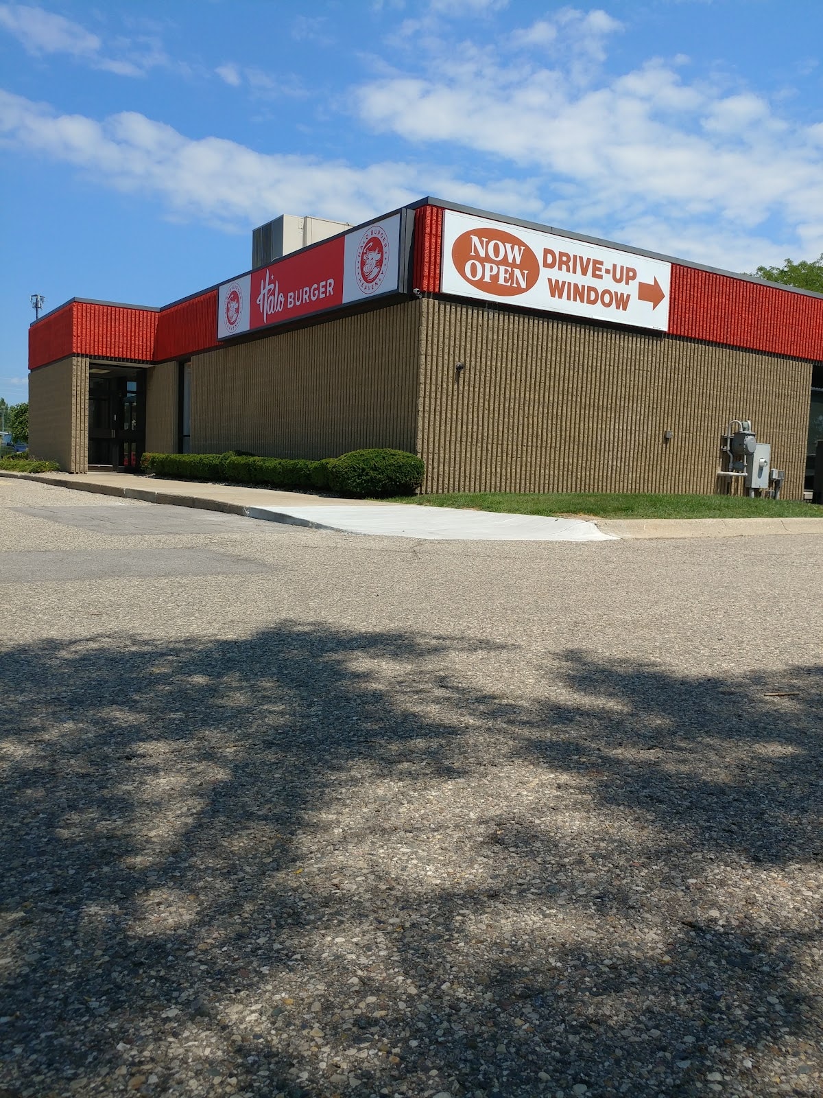Halo Burger (Birch Run)