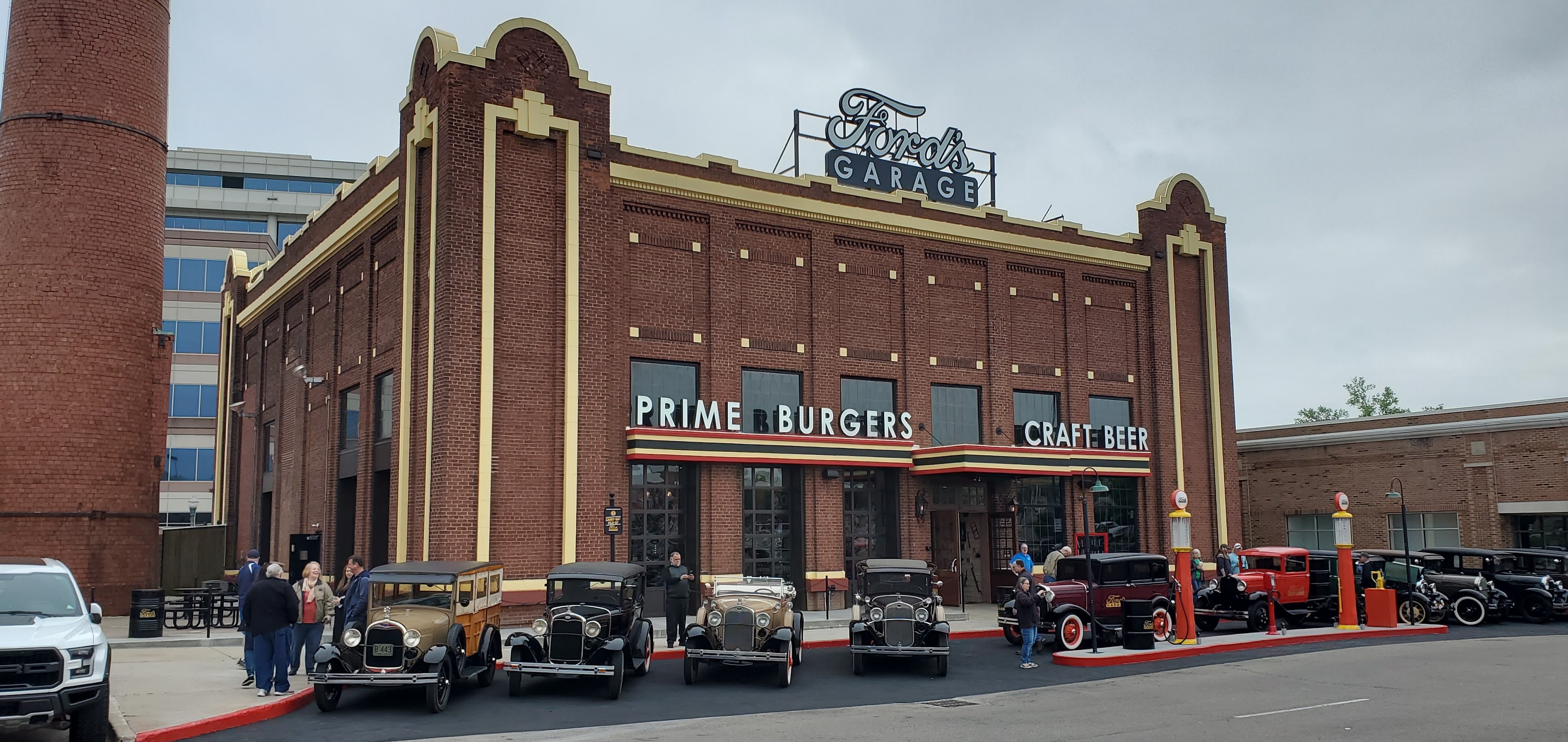 Ford's Garage Norwood