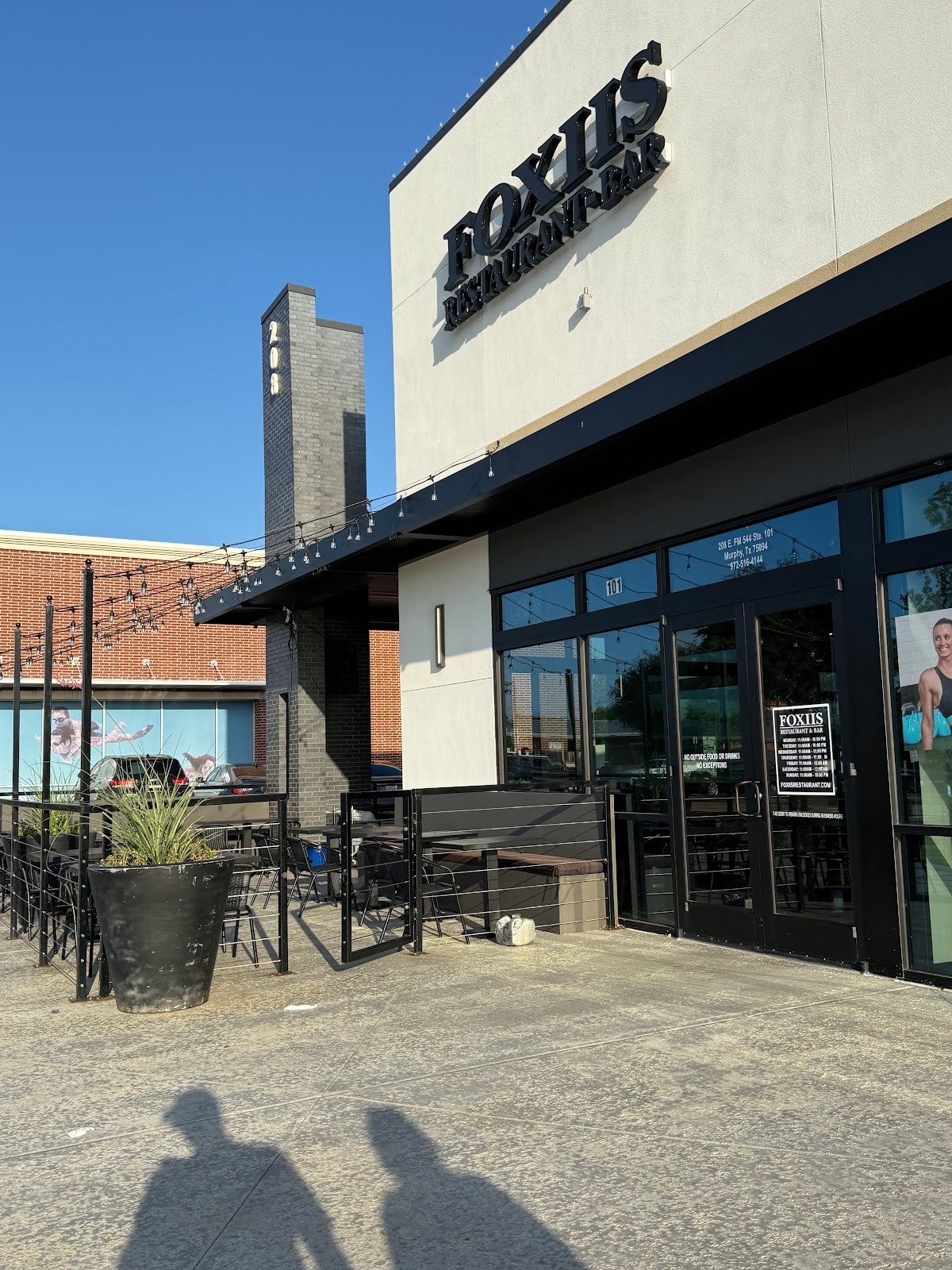 Foxiis Restaurant and Bar