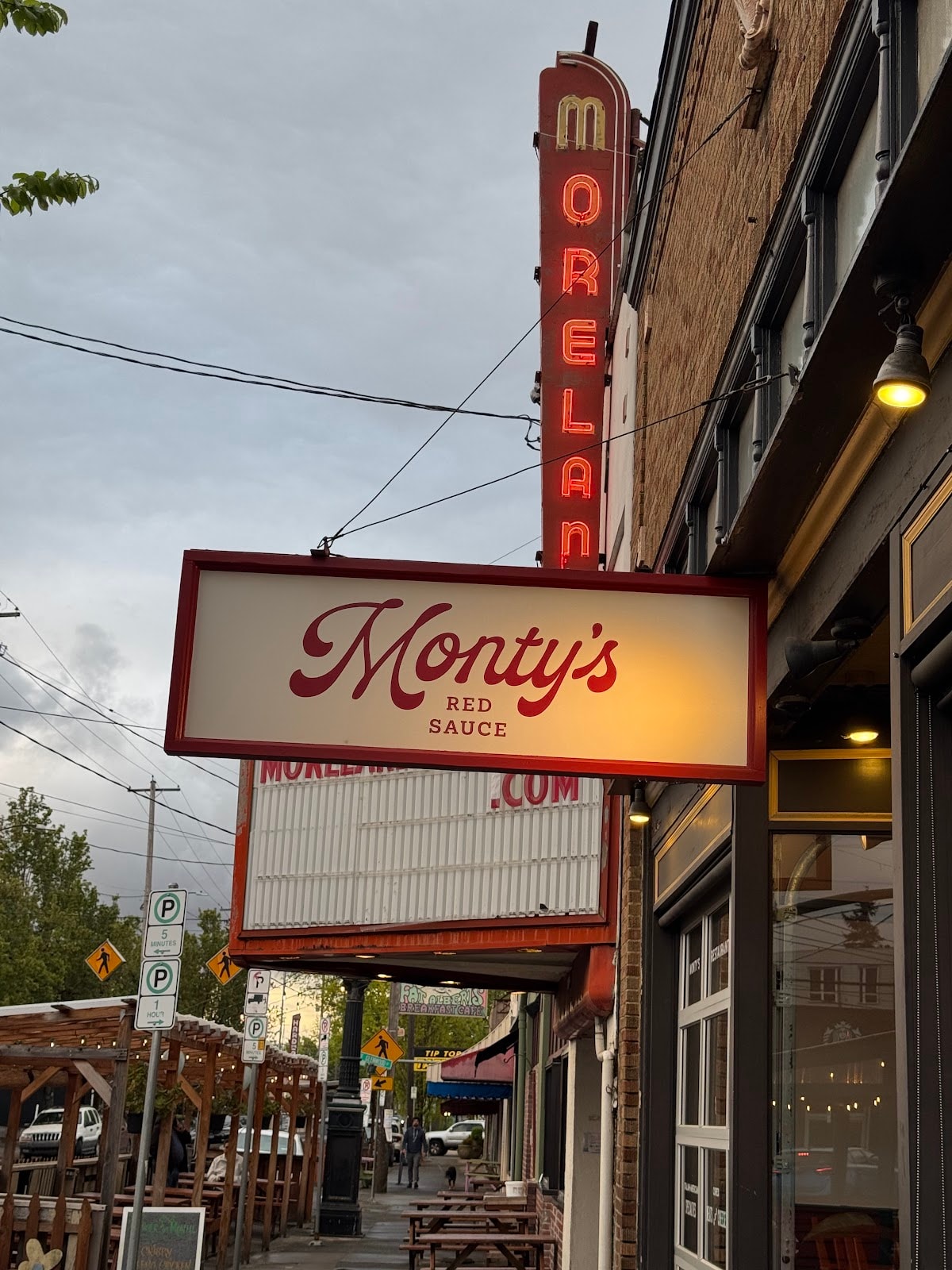 Monty's Red Sauce