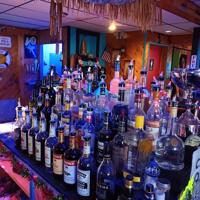 Jr's Seaside Tavern