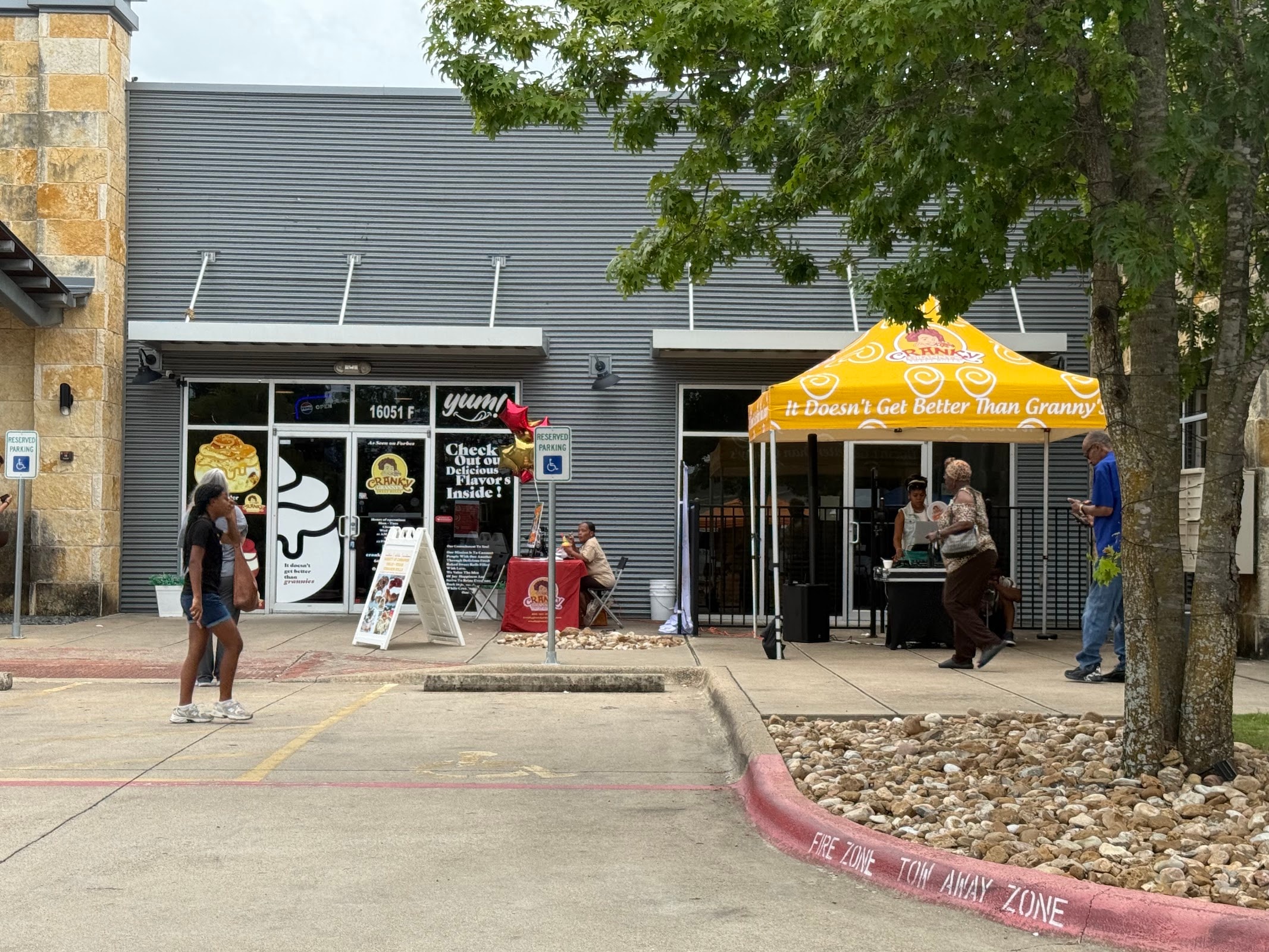Cranky Granny's Sweet Rolls - Pflugerville