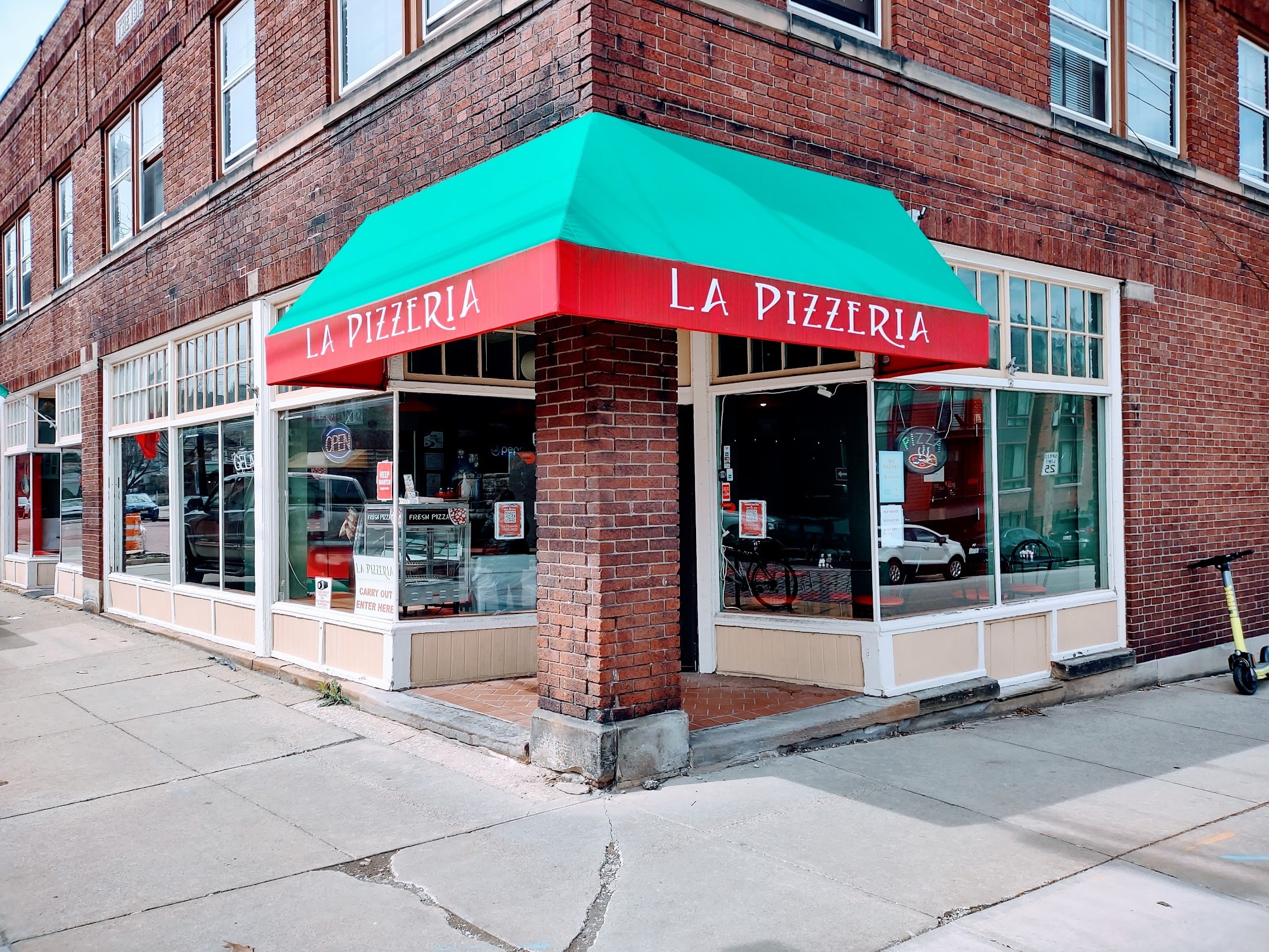 La Pizzeria Little Italy
