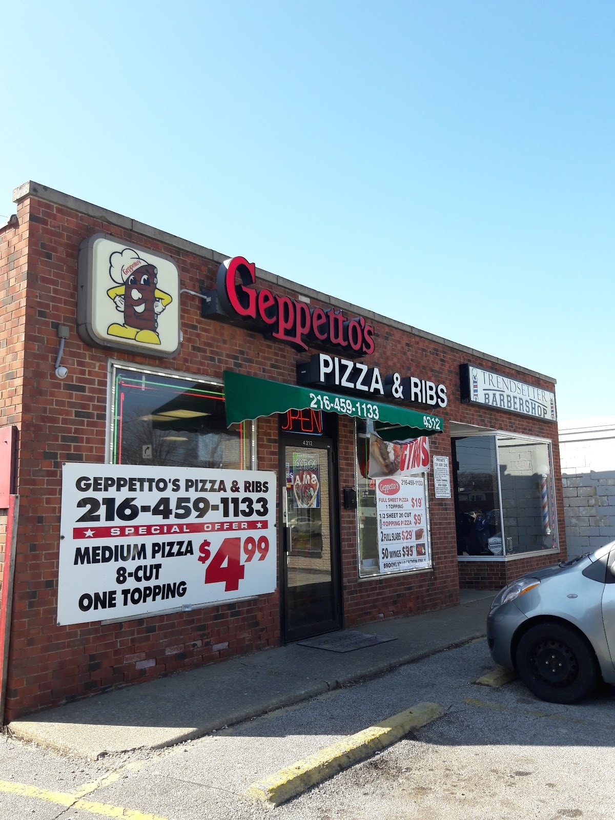 Geppetto's Pizza & Ribs (Brooklyn, Ohio)