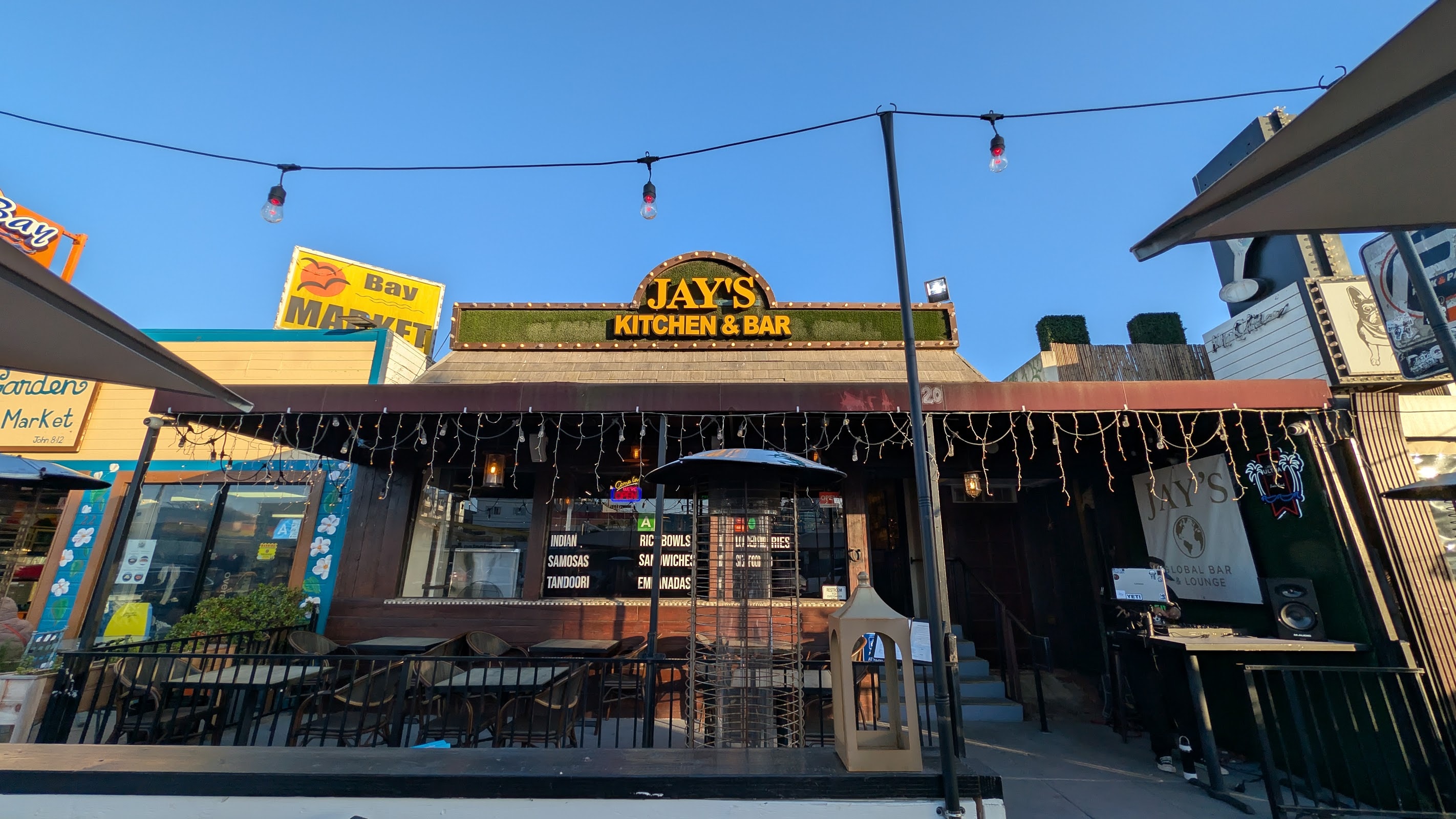 Jay's Kitchen & Bar